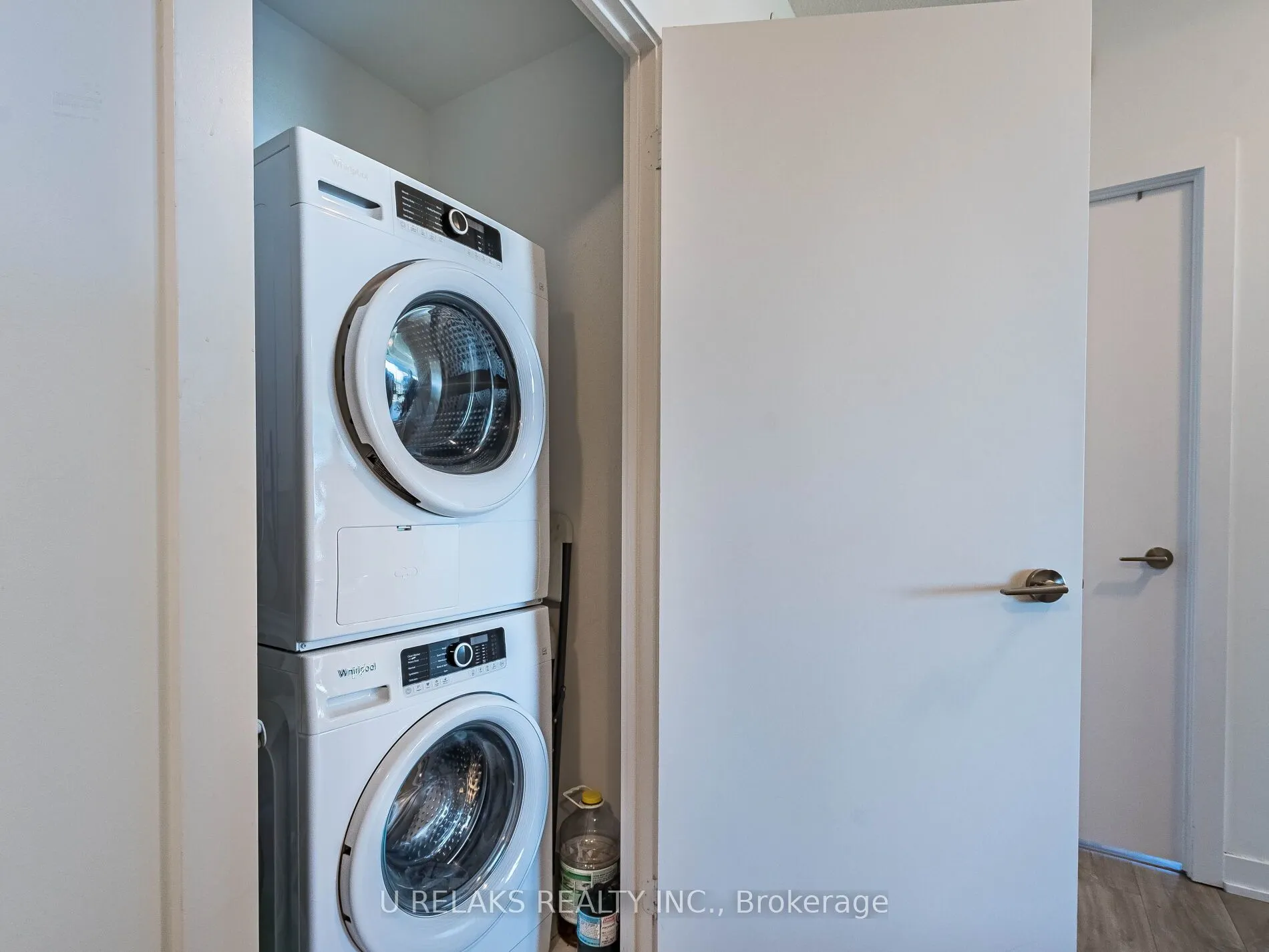 251 Manitoba Street, #715