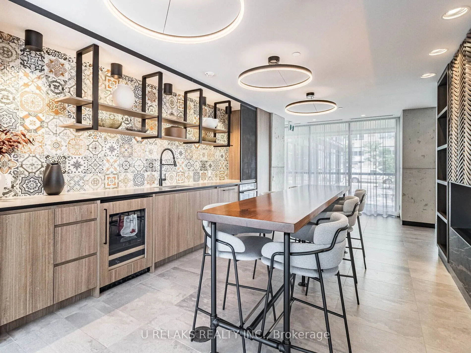 251 Manitoba Street, #715