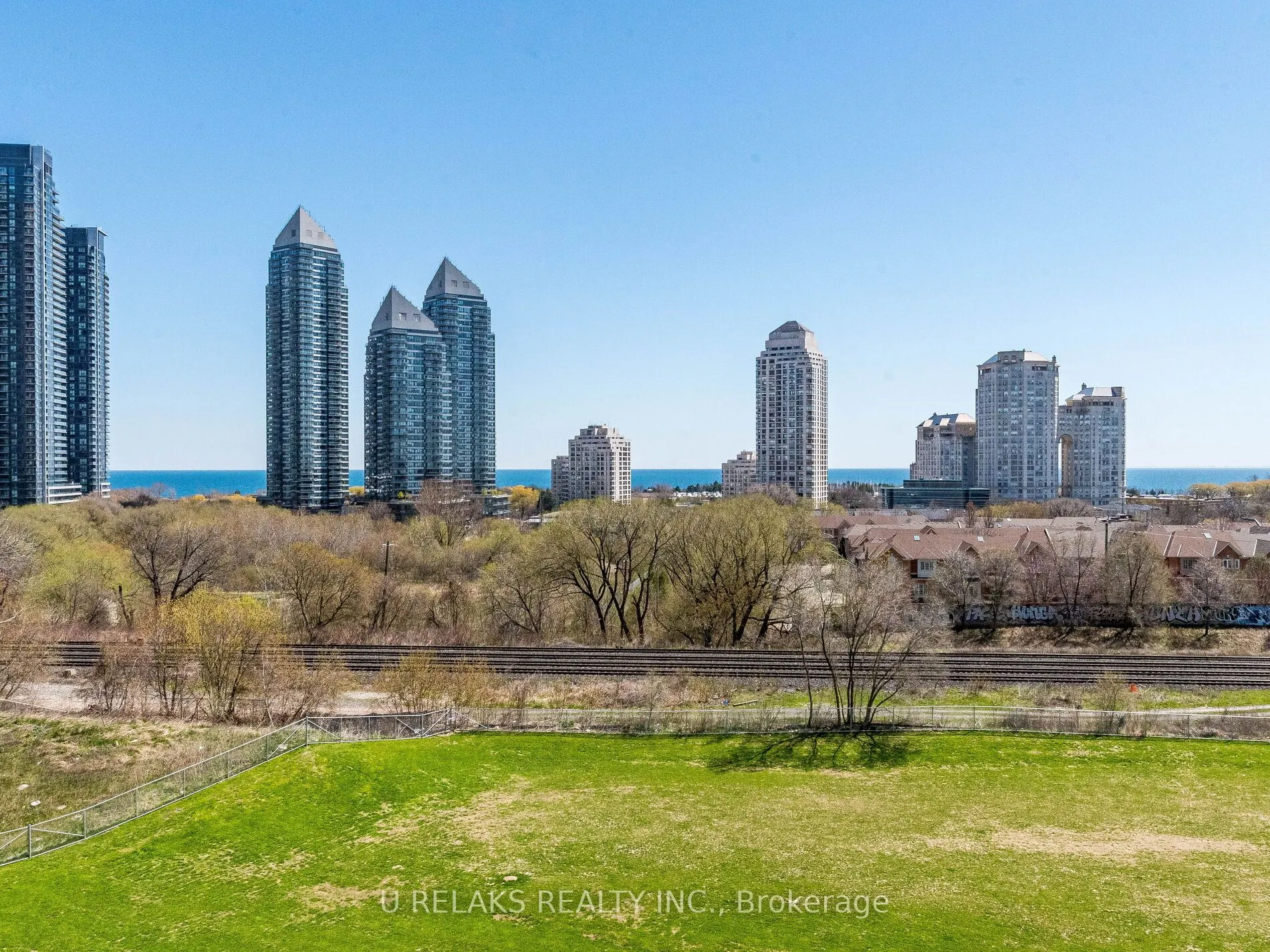 251 Manitoba Street, #715