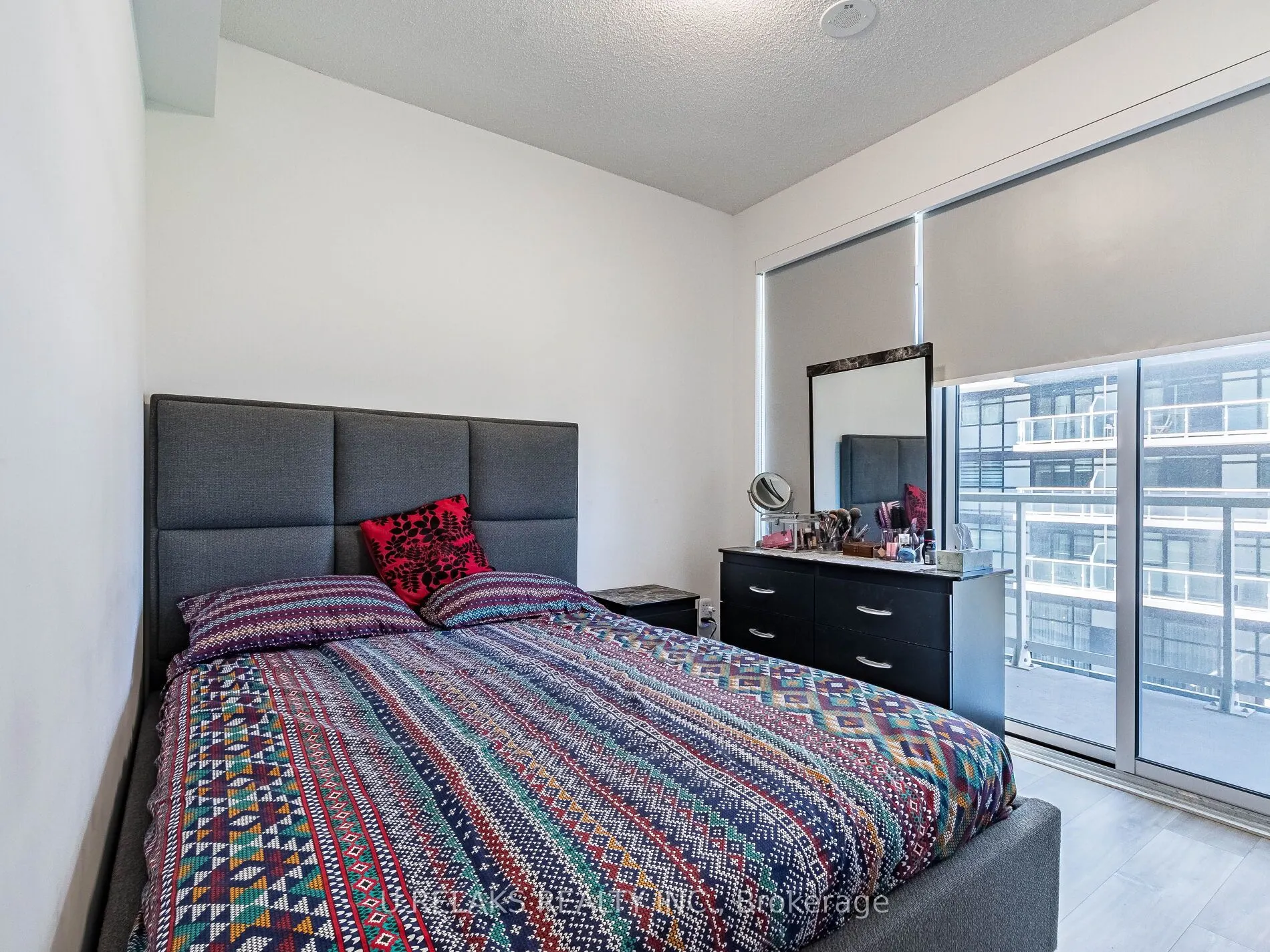 251 Manitoba Street, #715