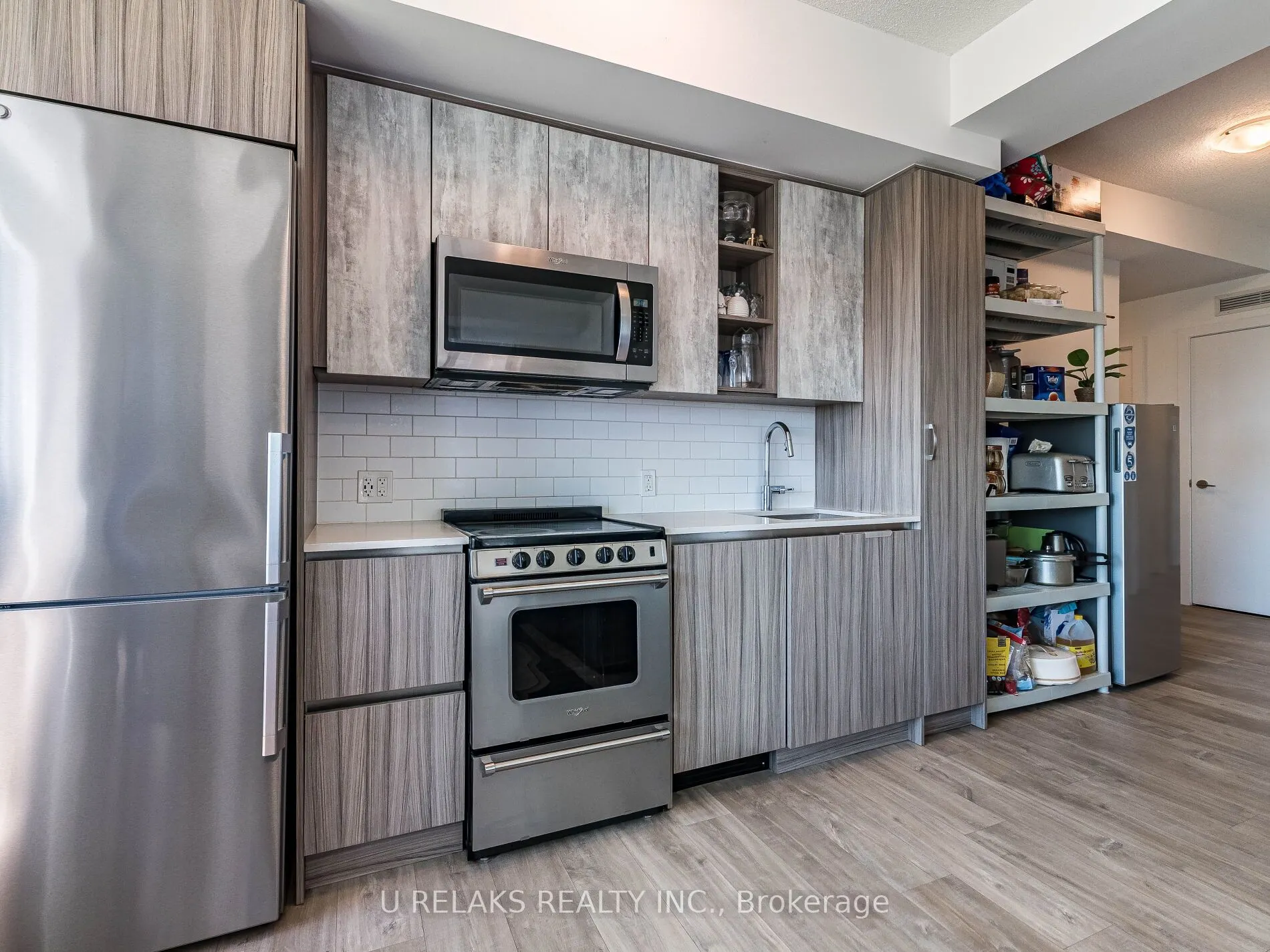 251 Manitoba Street, #715