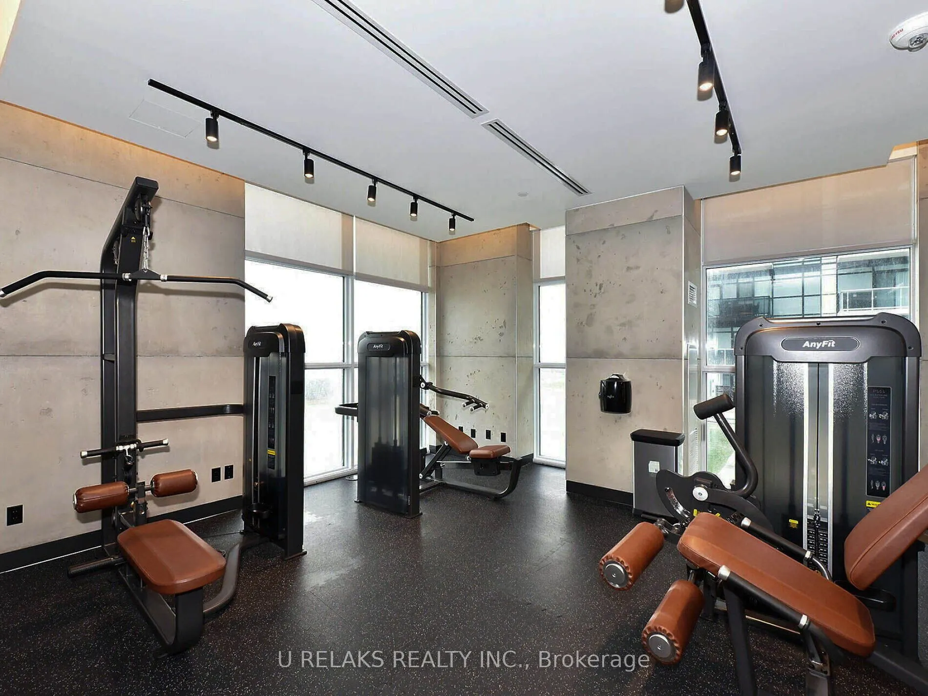 251 Manitoba Street, #715
