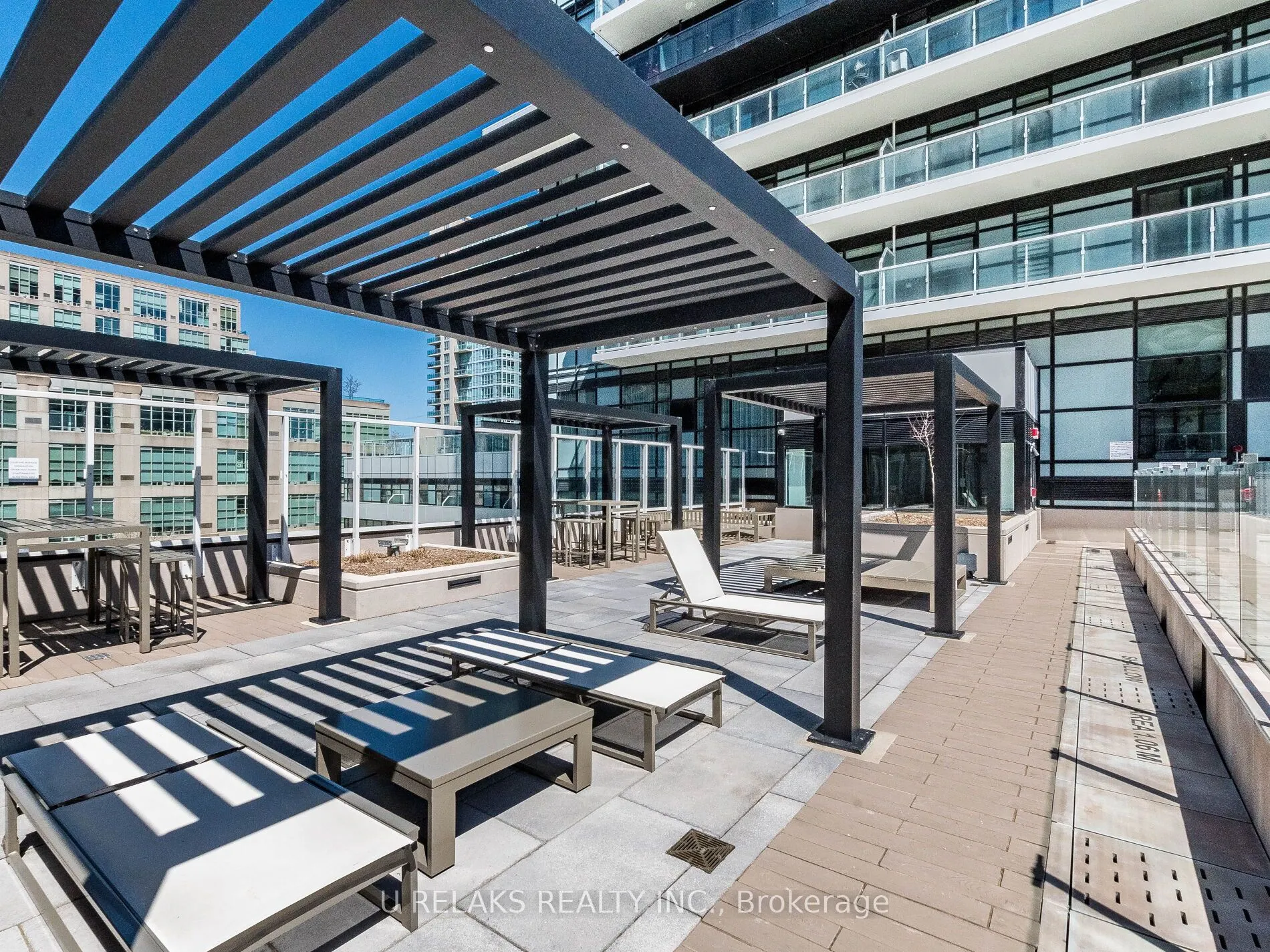 251 Manitoba Street, #715