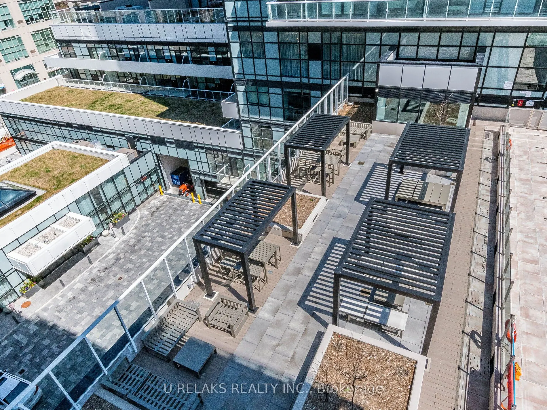 251 Manitoba Street, #715