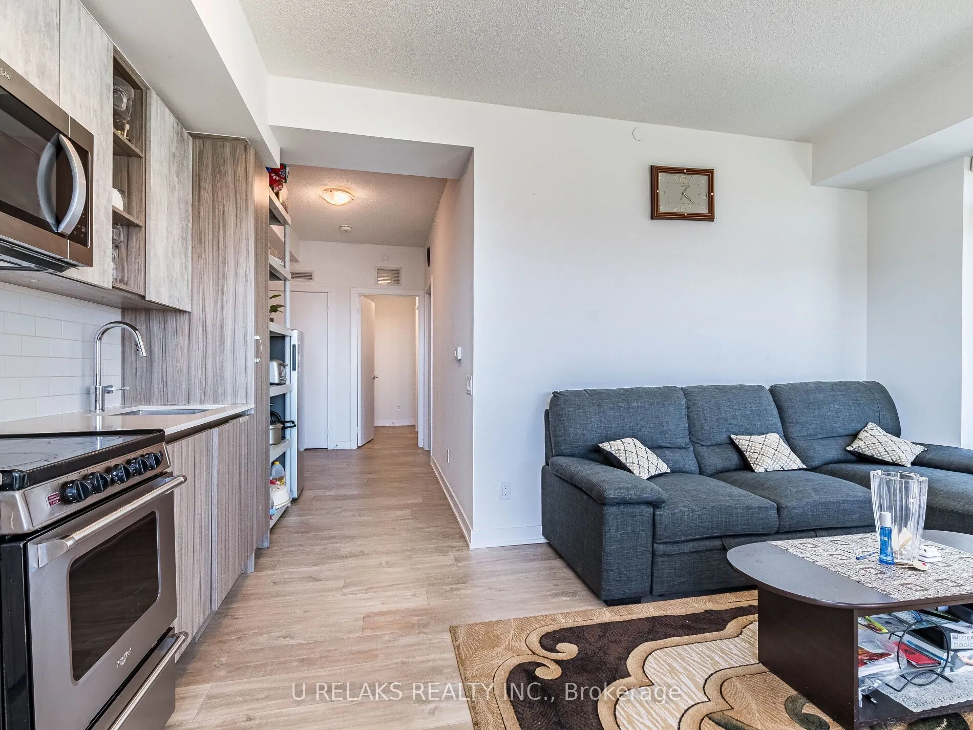 251 Manitoba Street, #715