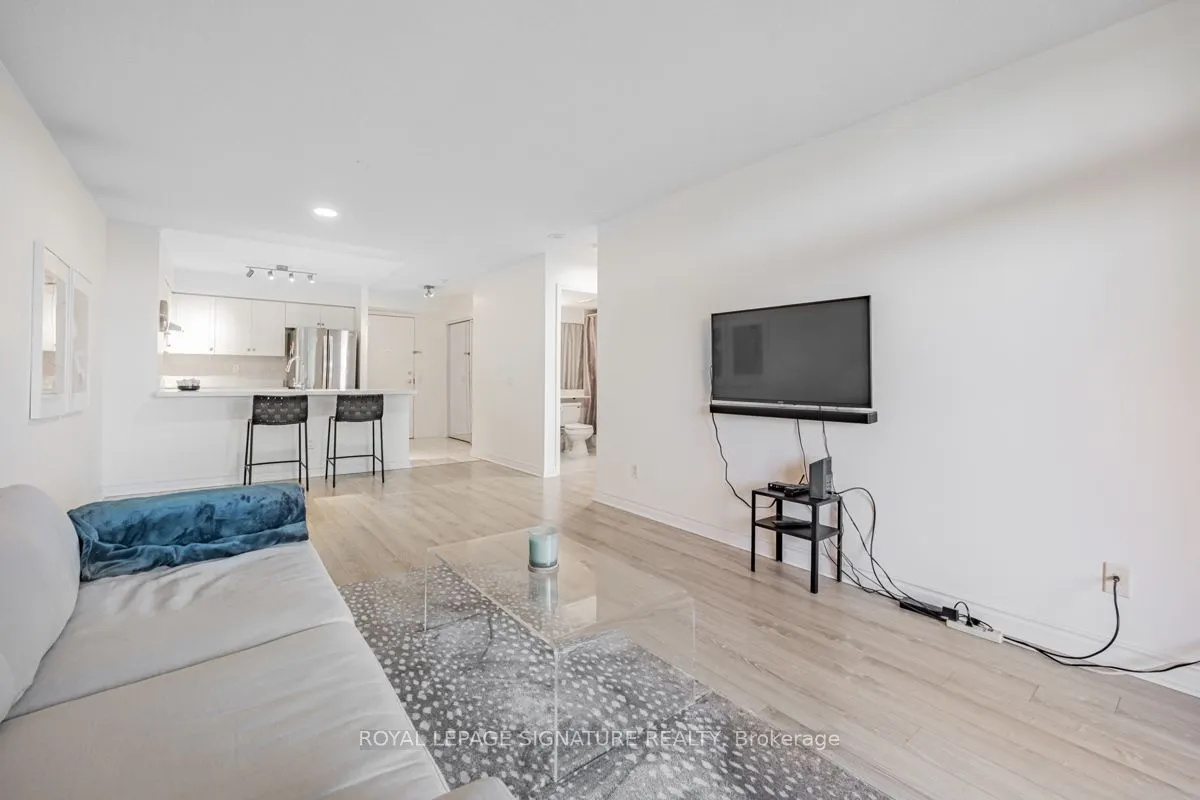 35 Kingsbridge Garden Circle, #413