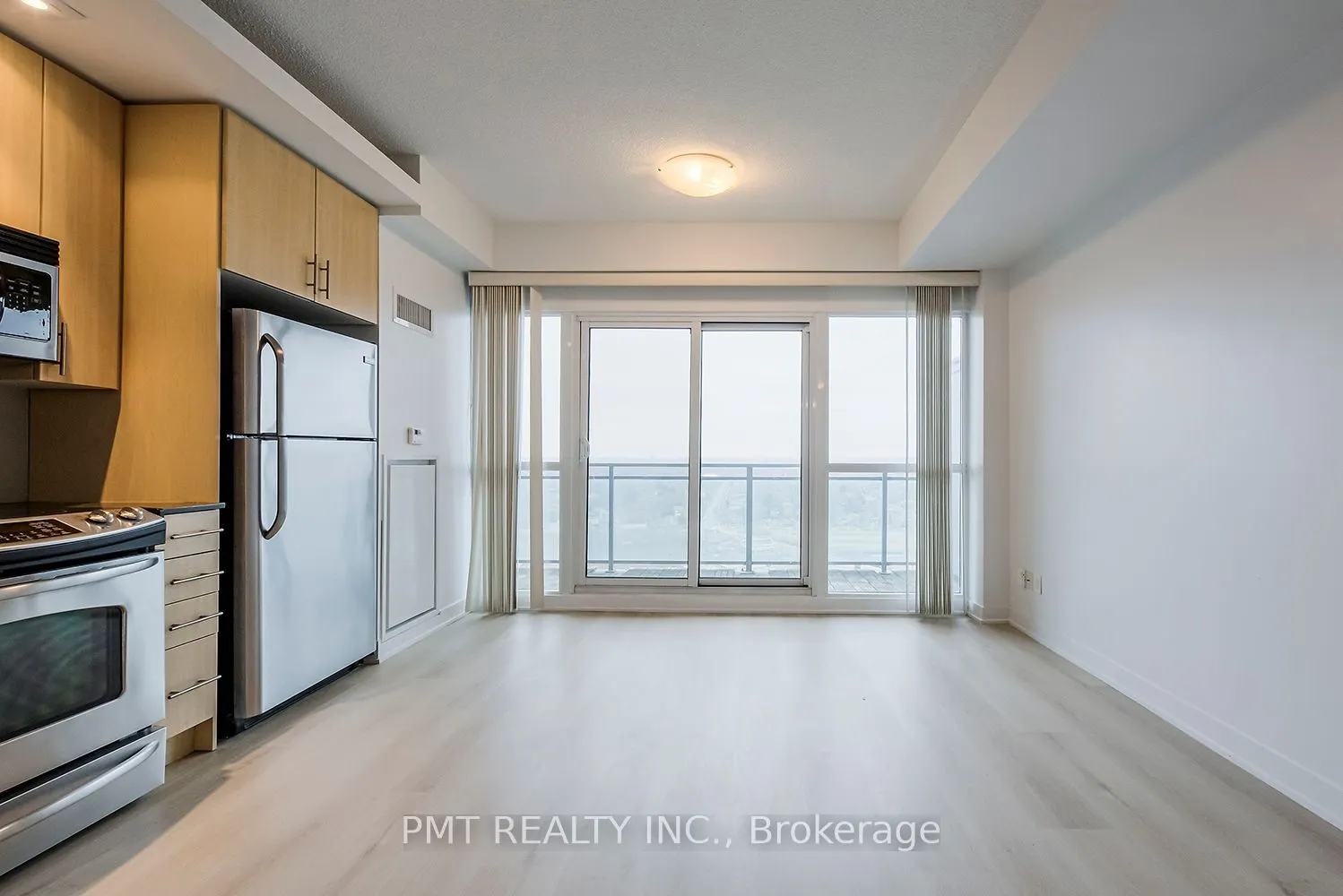 165 Legion Road N, #2722