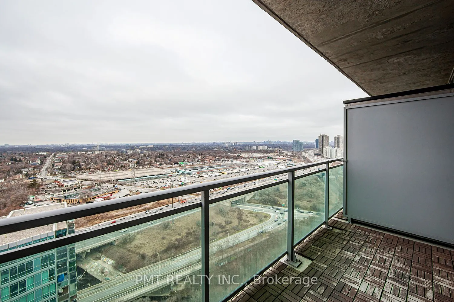 165 Legion Road N, #2722