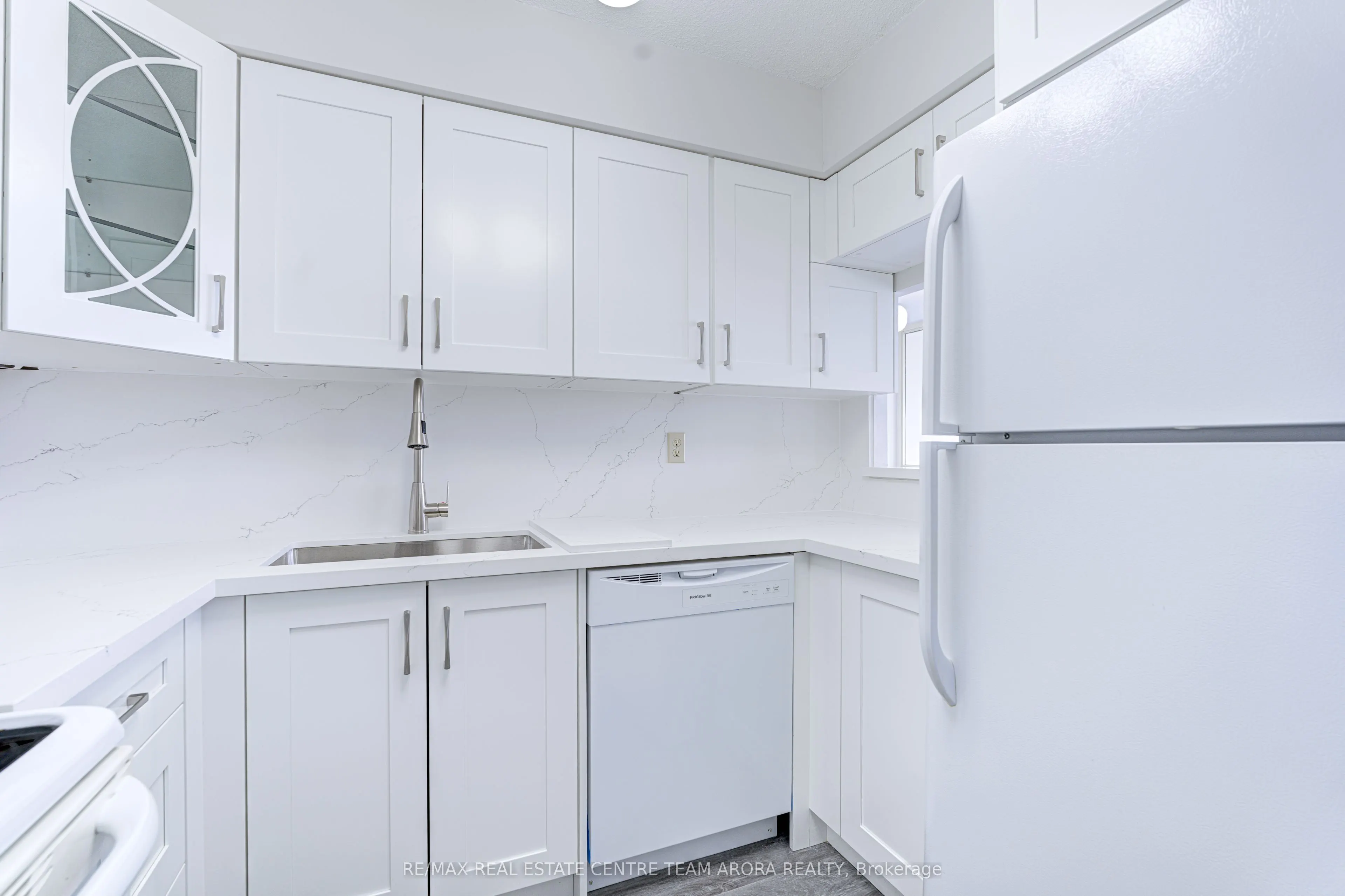2901 Kipling Avenue, #505