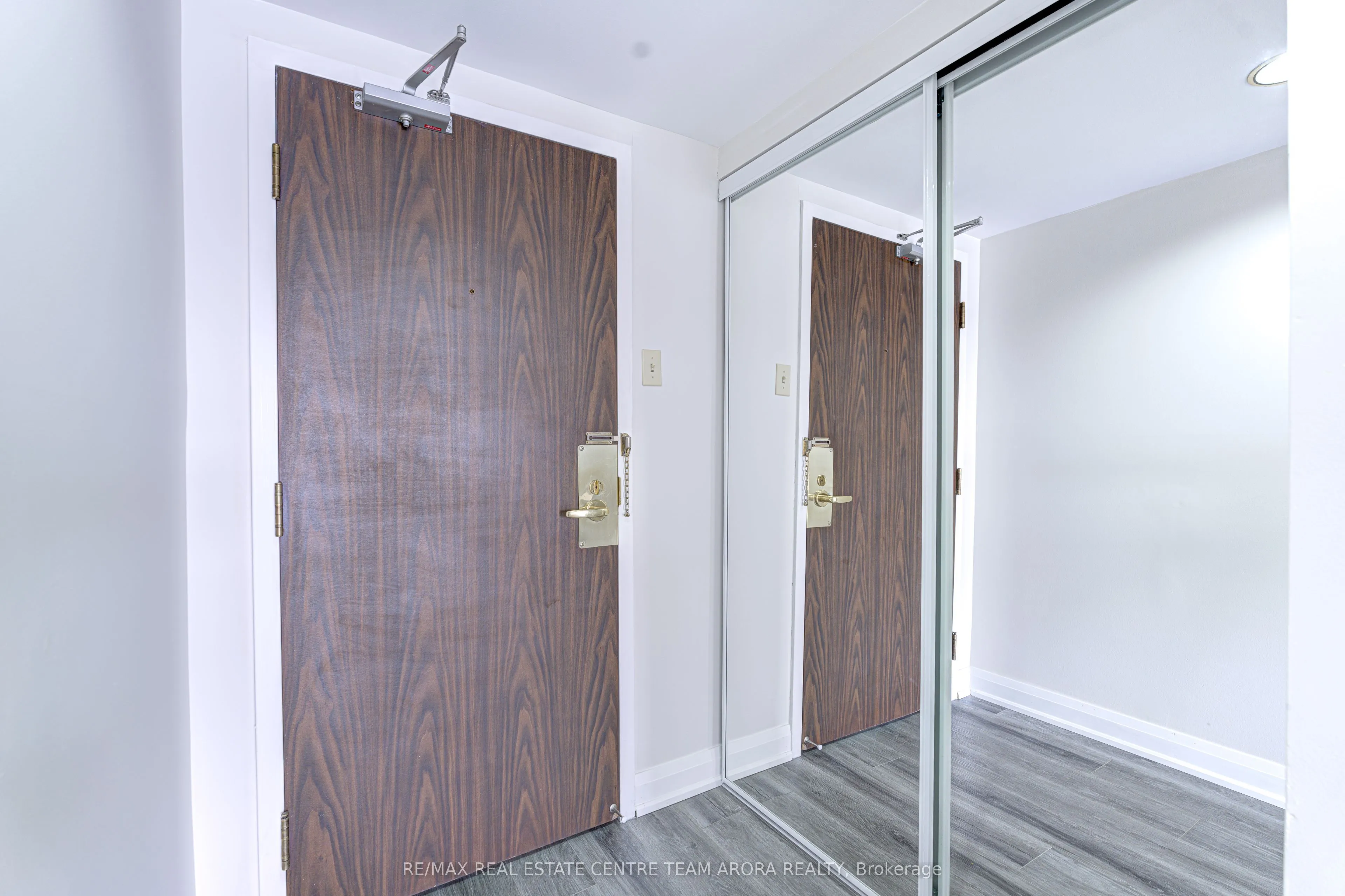 2901 Kipling Avenue, #505