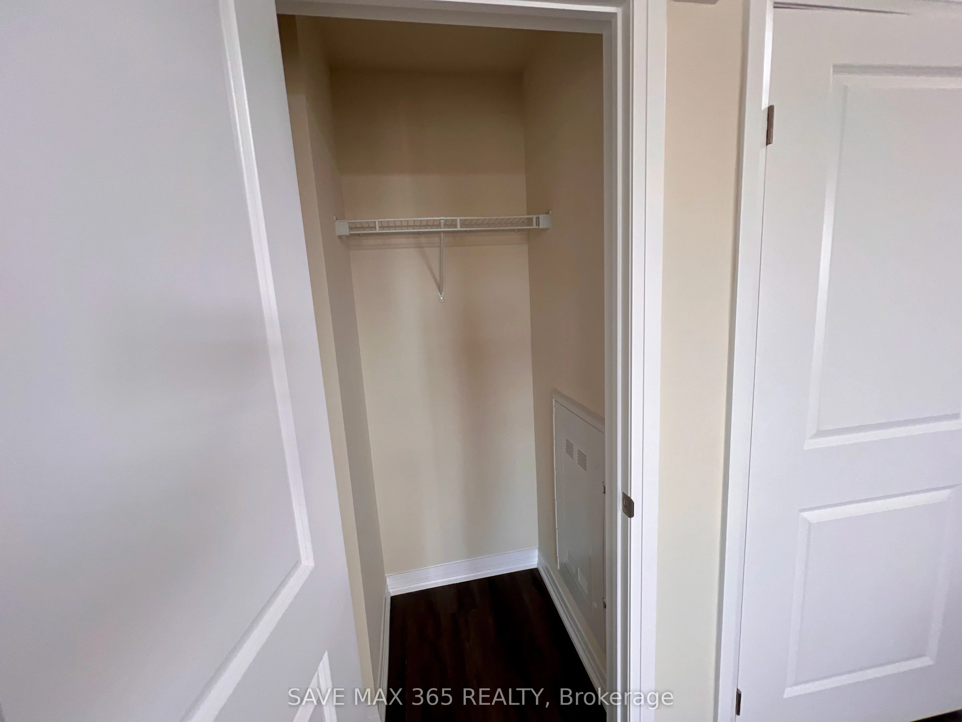1565 Rose Way, #103