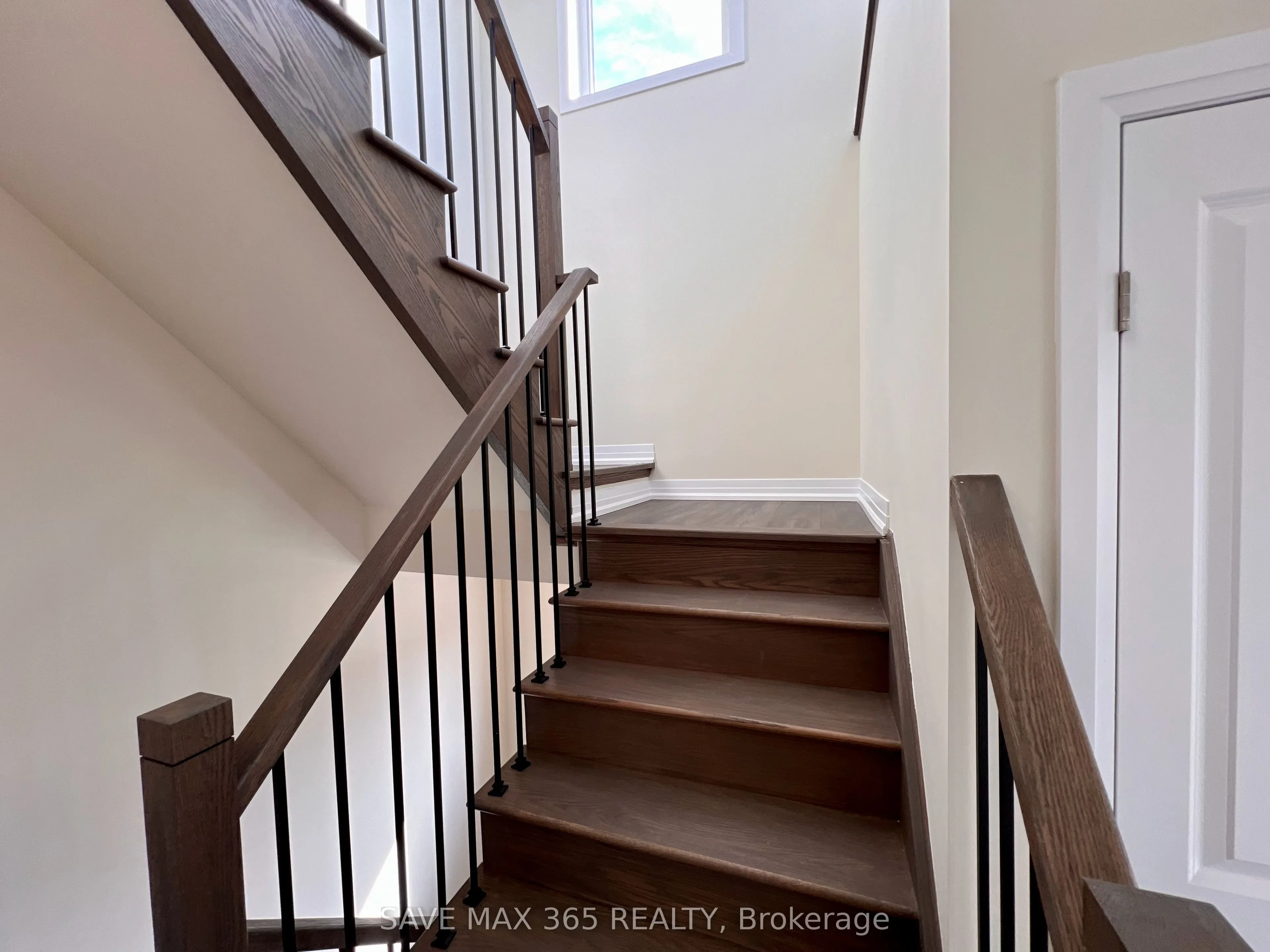 1565 Rose Way, #103