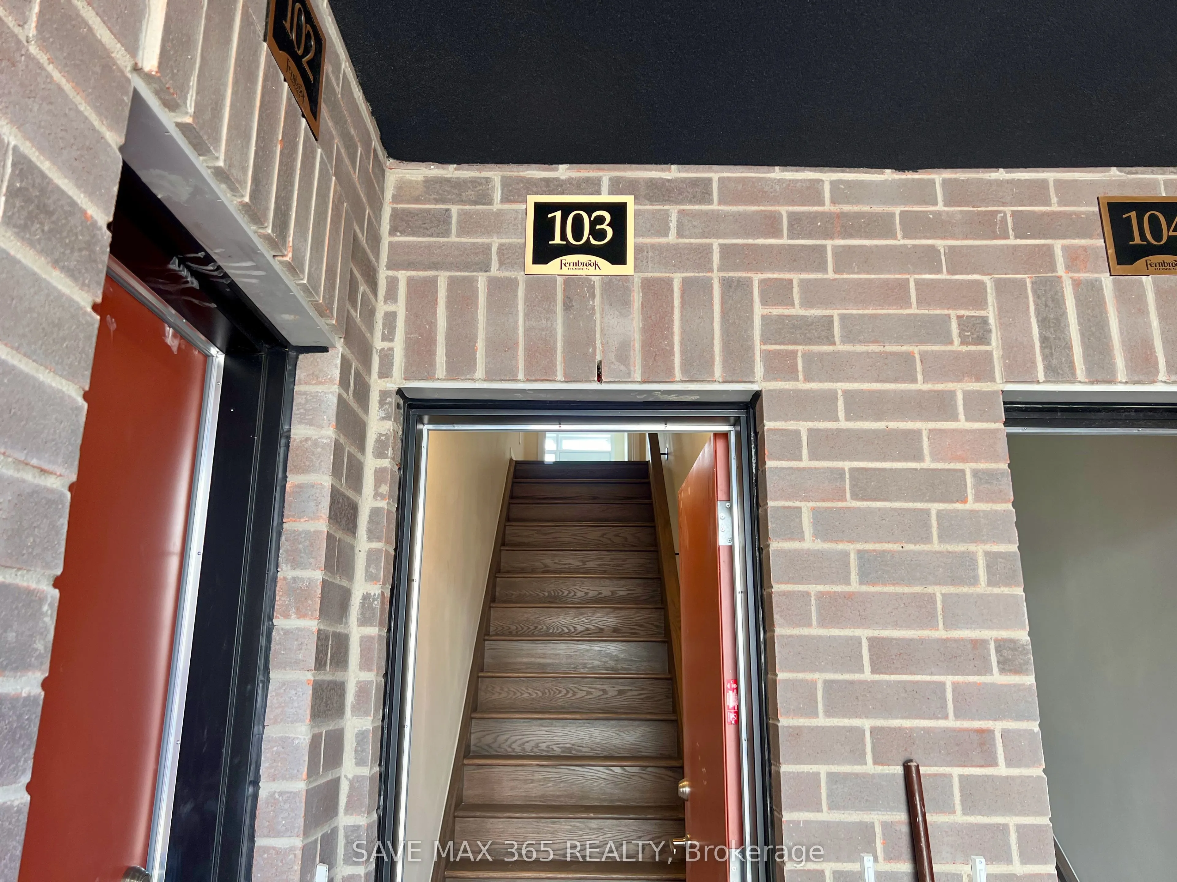 1565 Rose Way, #103