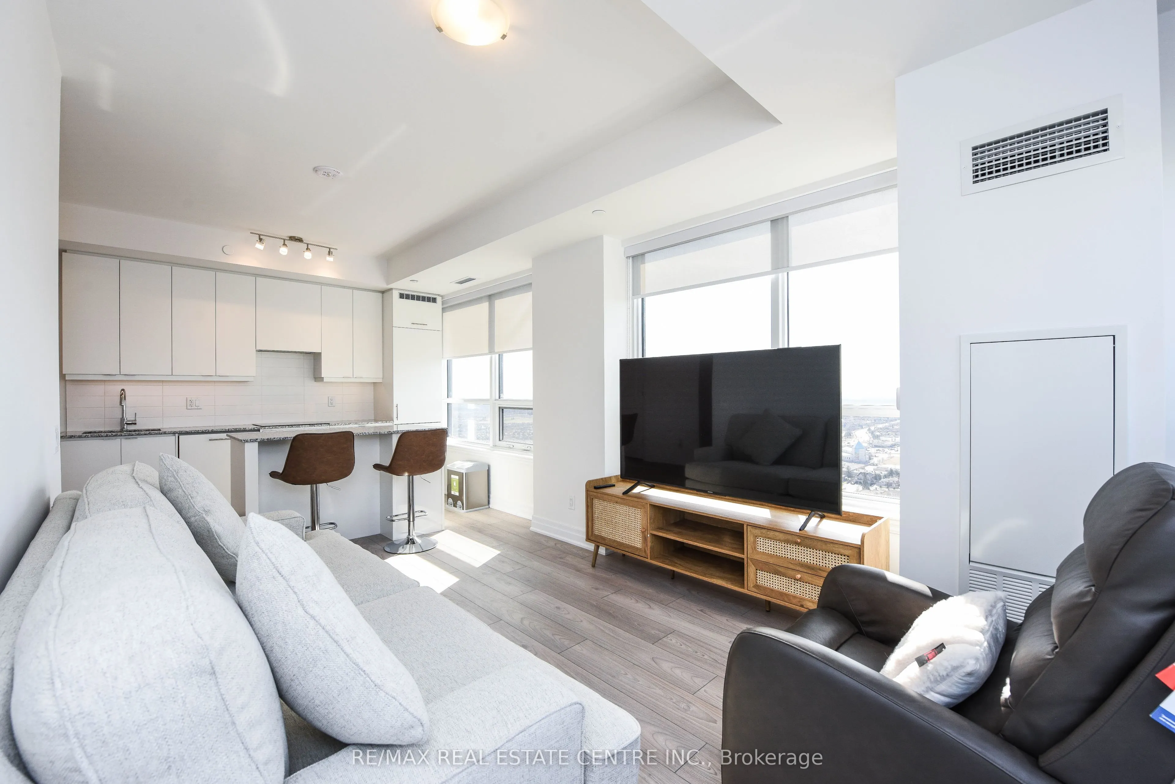 36 Elm Drive W, #3209