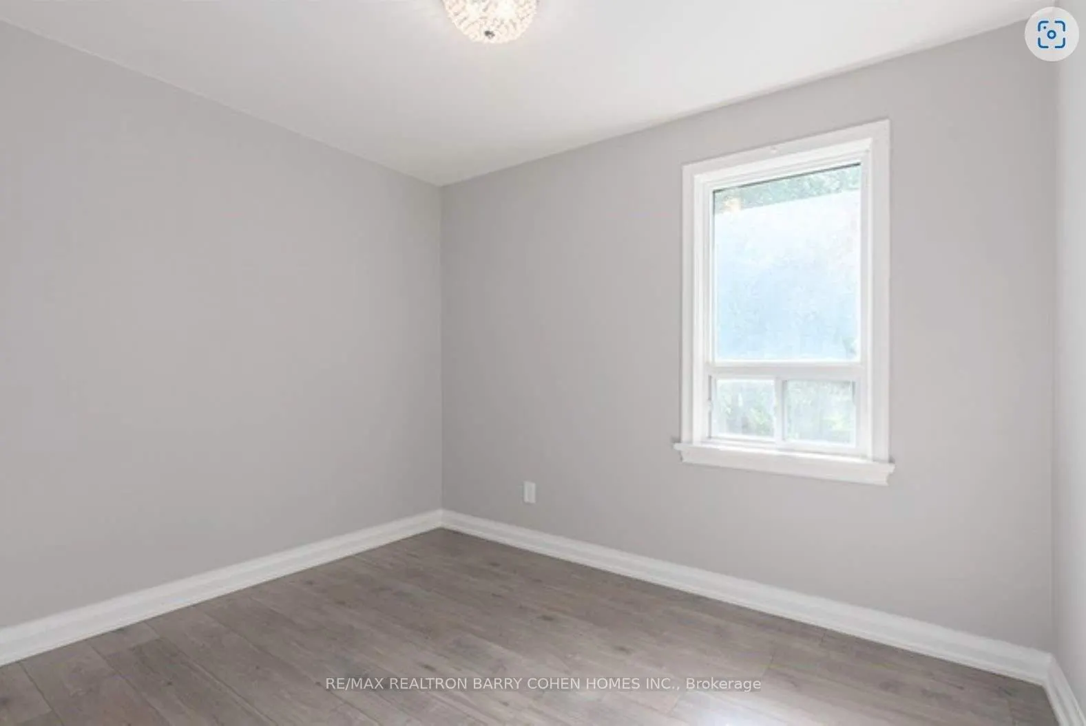15 Delroy Drive