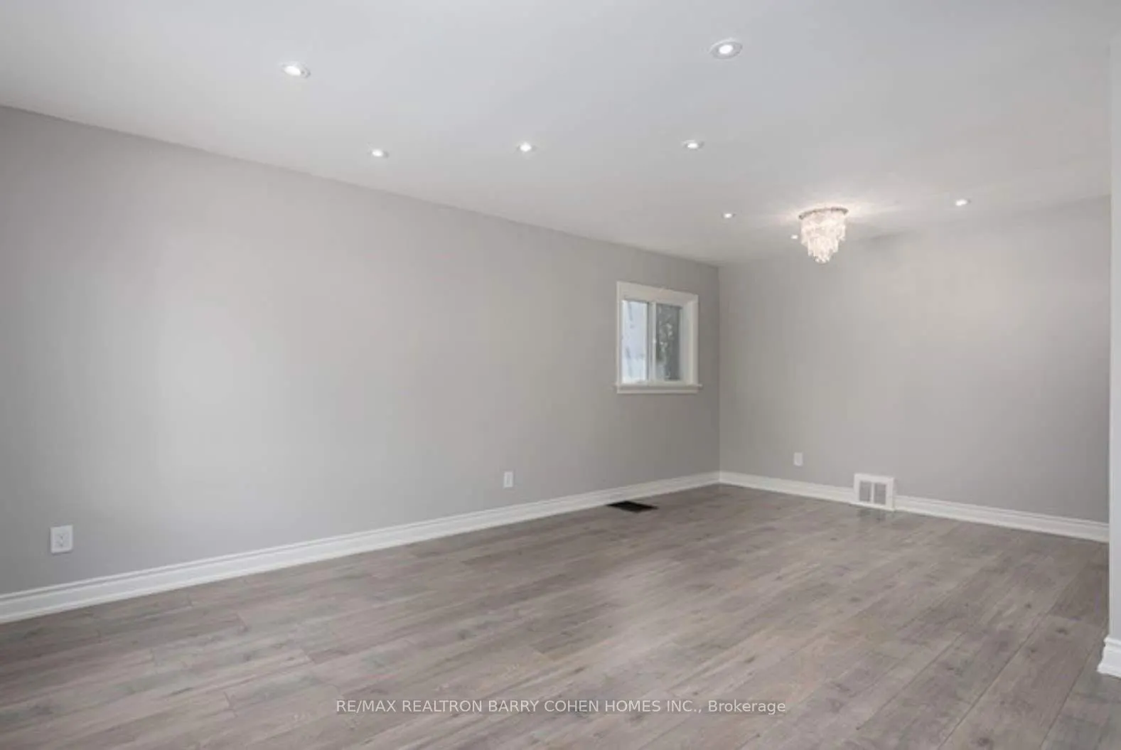 15 Delroy Drive