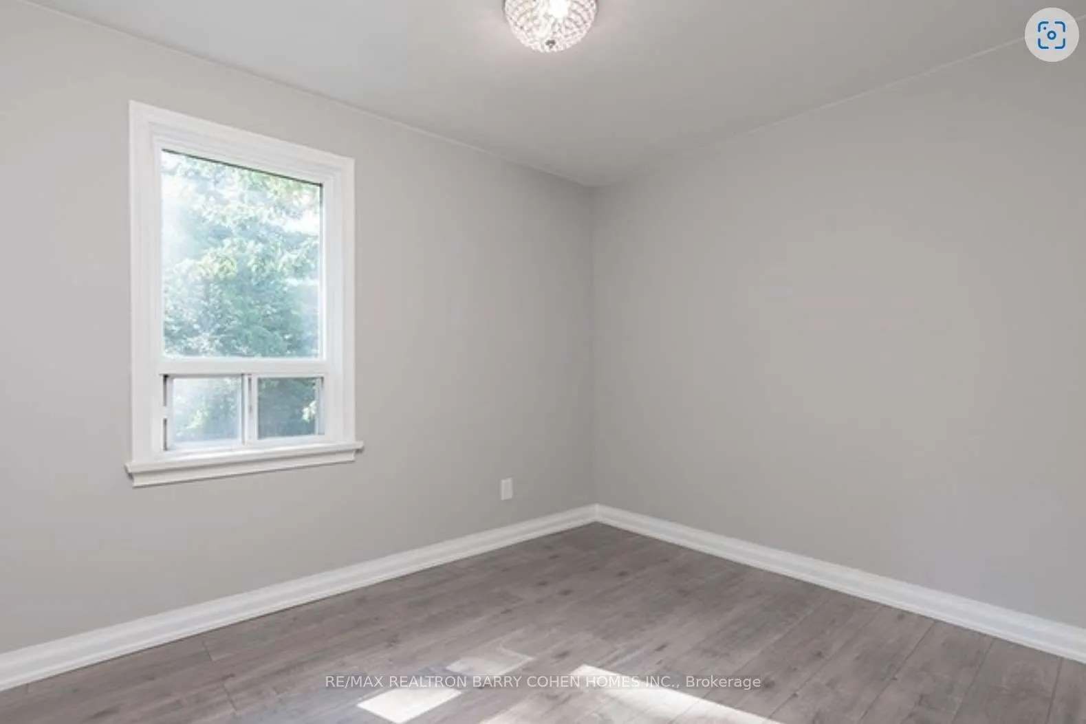 15 Delroy Drive