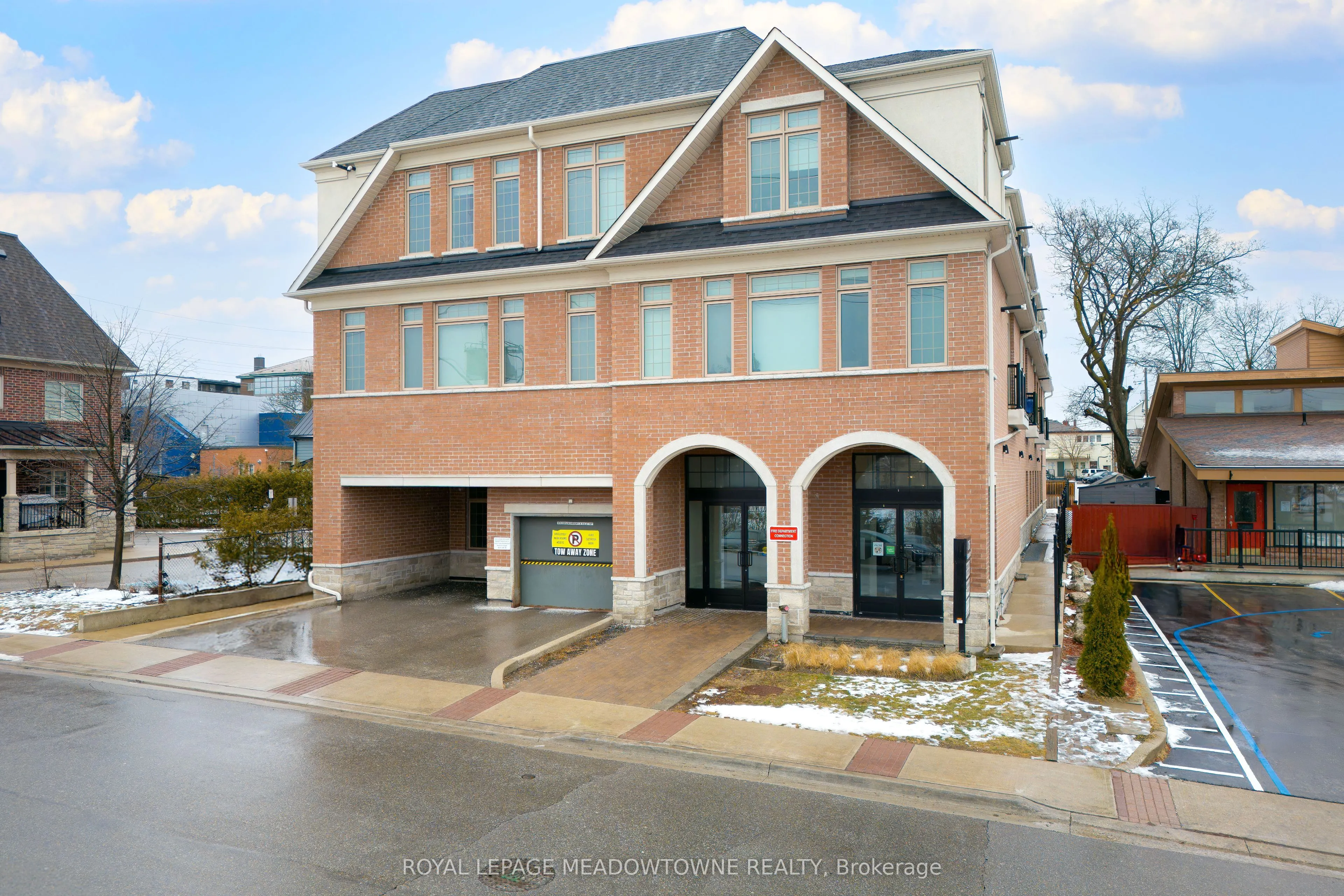 215 Broadway Street, #207