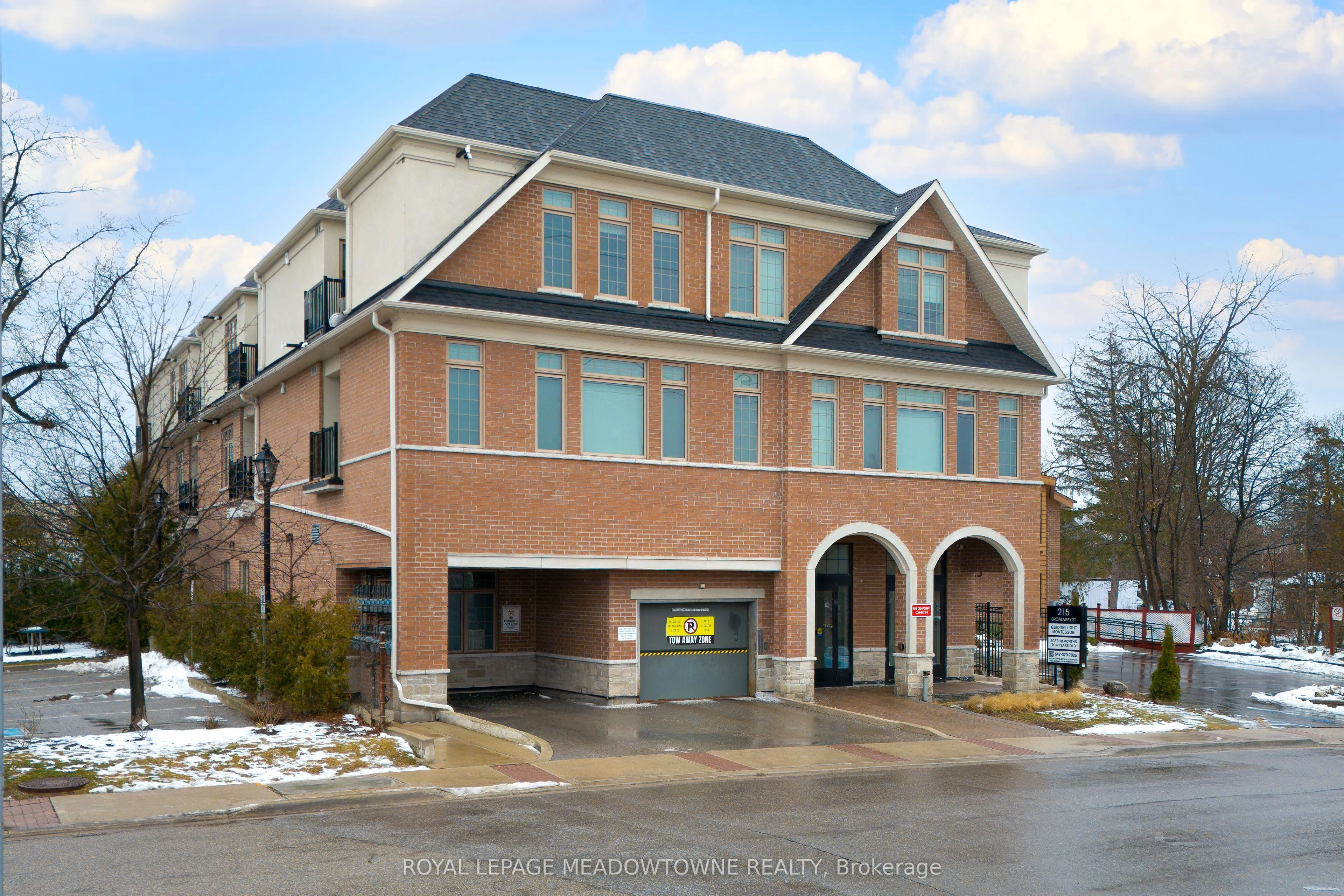 215 Broadway Street, #207