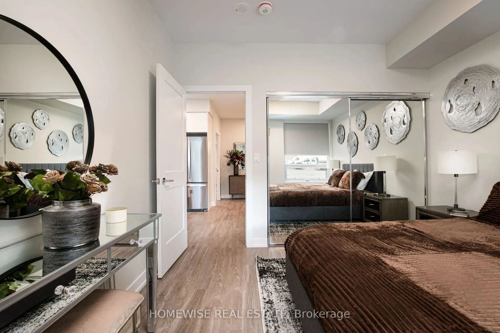 2475 Hurontario Street, #101