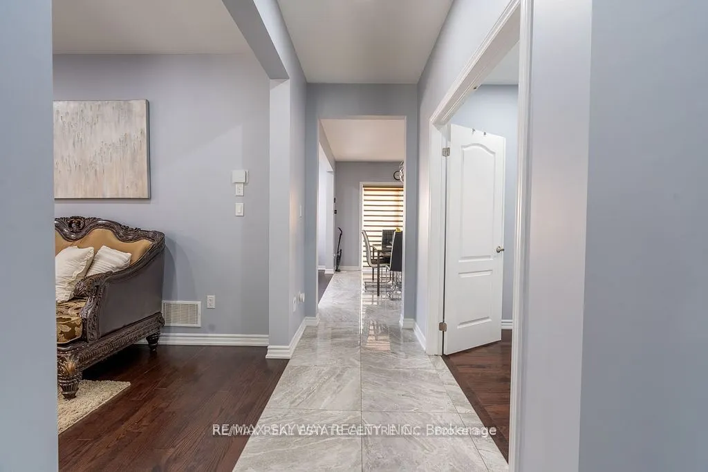 25 Hammerhead Road