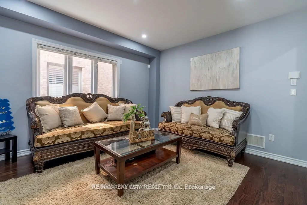 25 Hammerhead Road