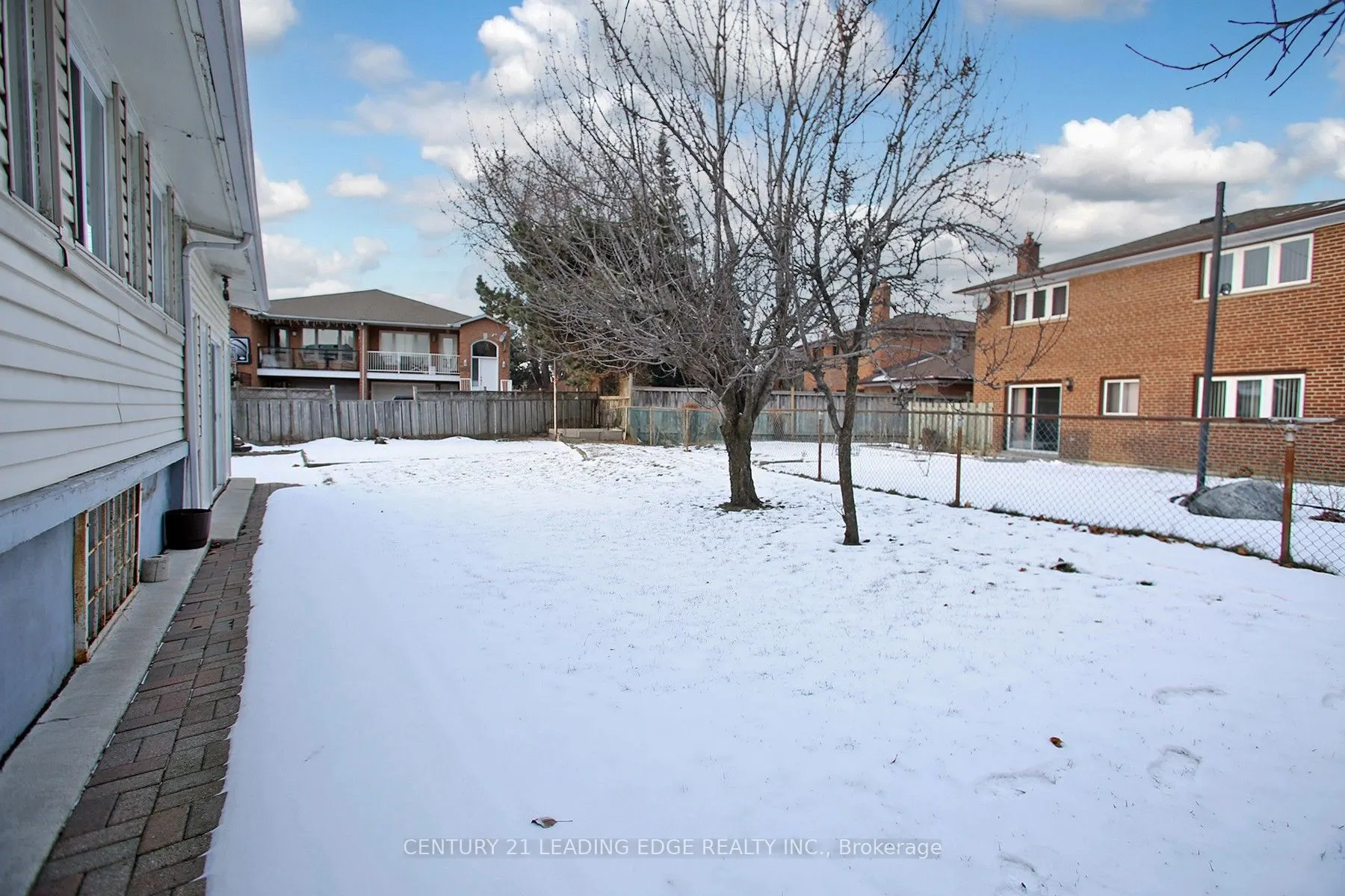 3651 Broomhill Crescent