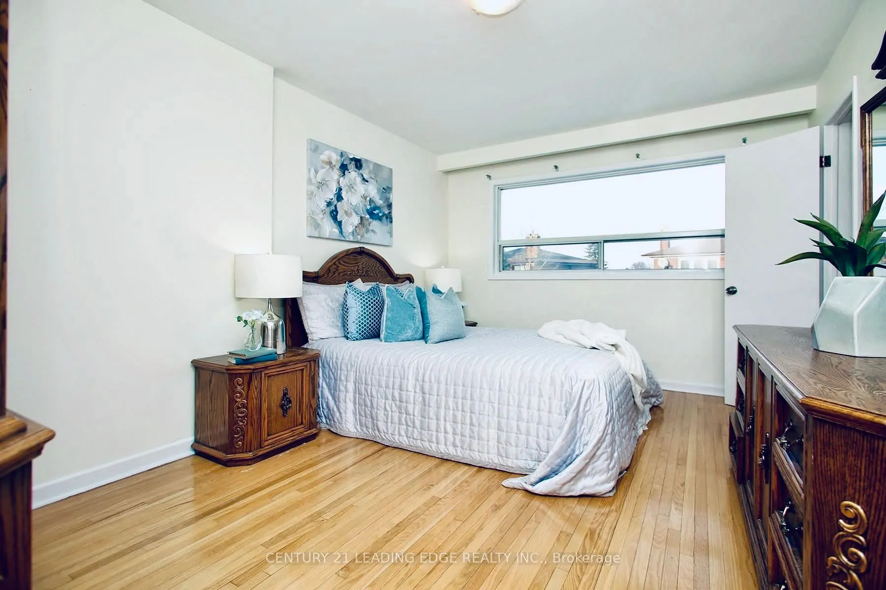 3651 Broomhill Crescent