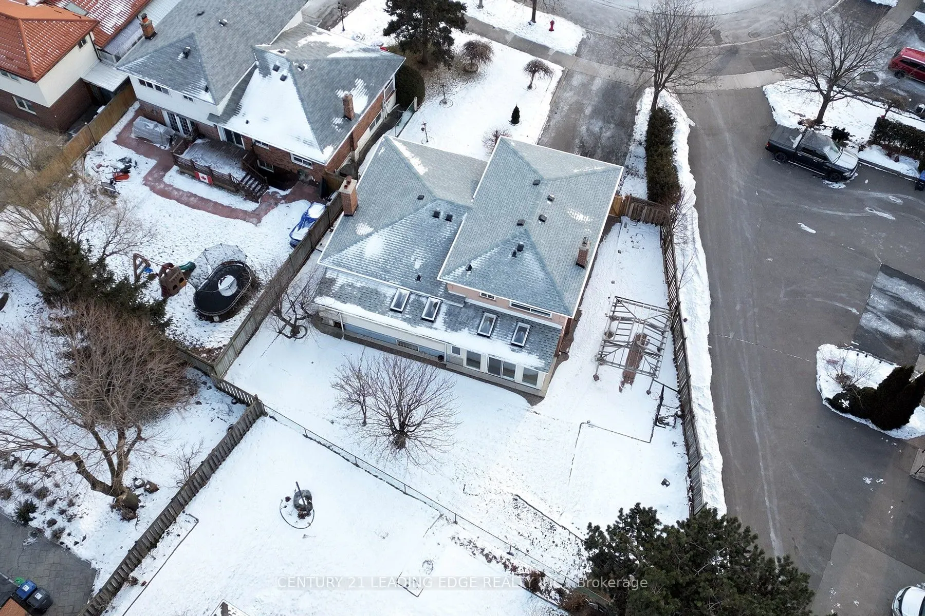 3651 Broomhill Crescent