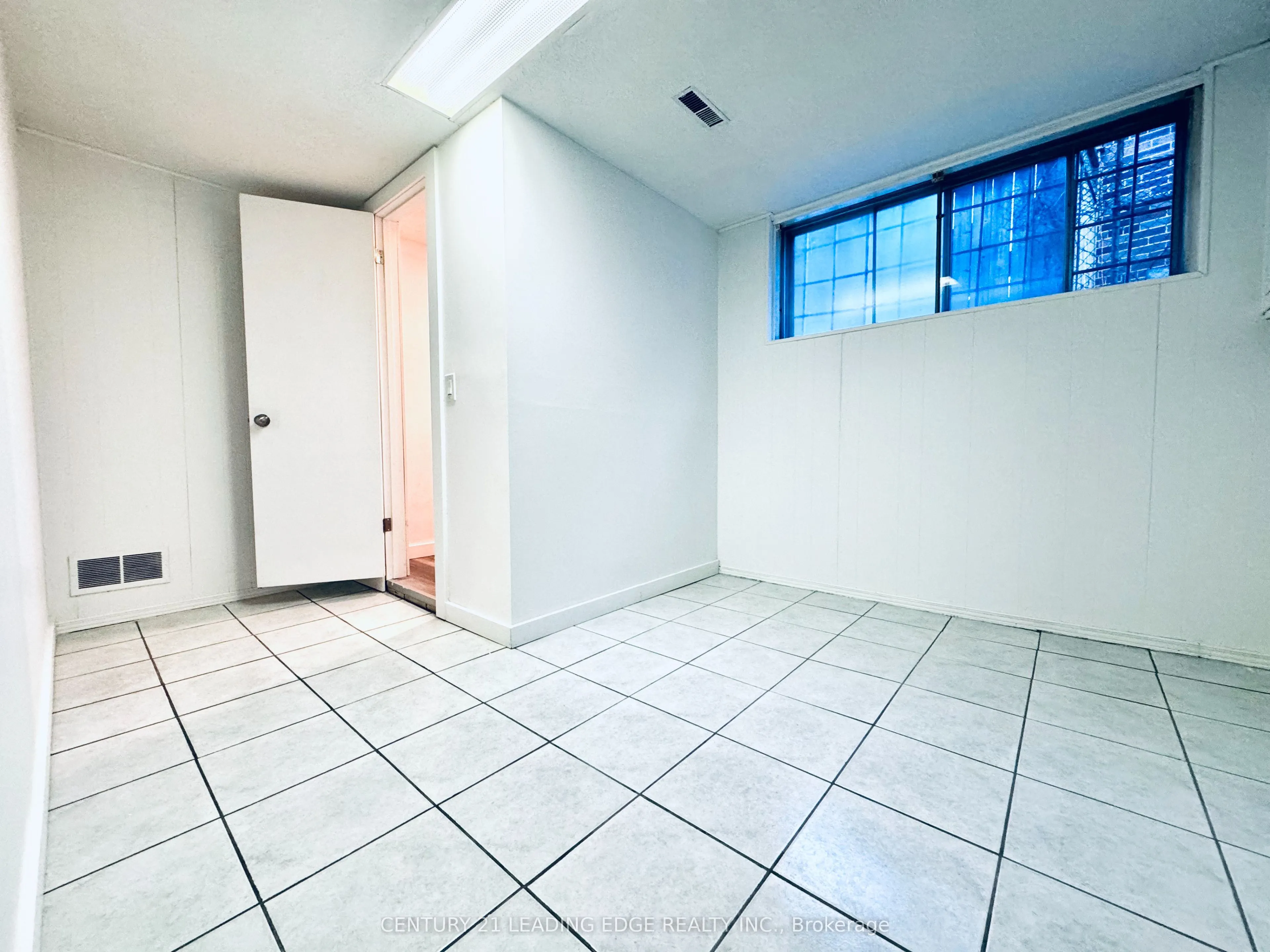 3651 Broomhill Crescent
