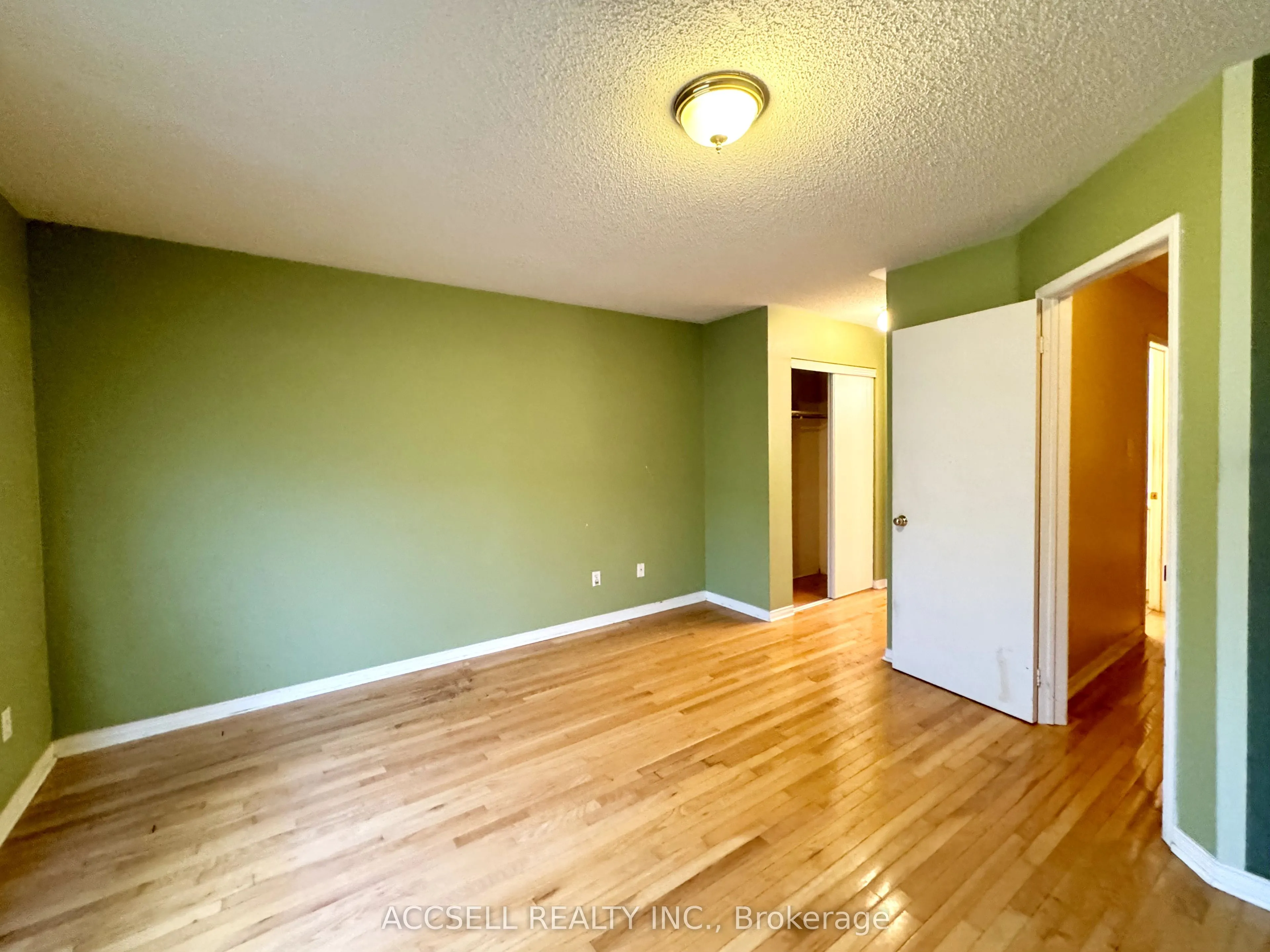 4600 Kimbermount Avenue, #11
