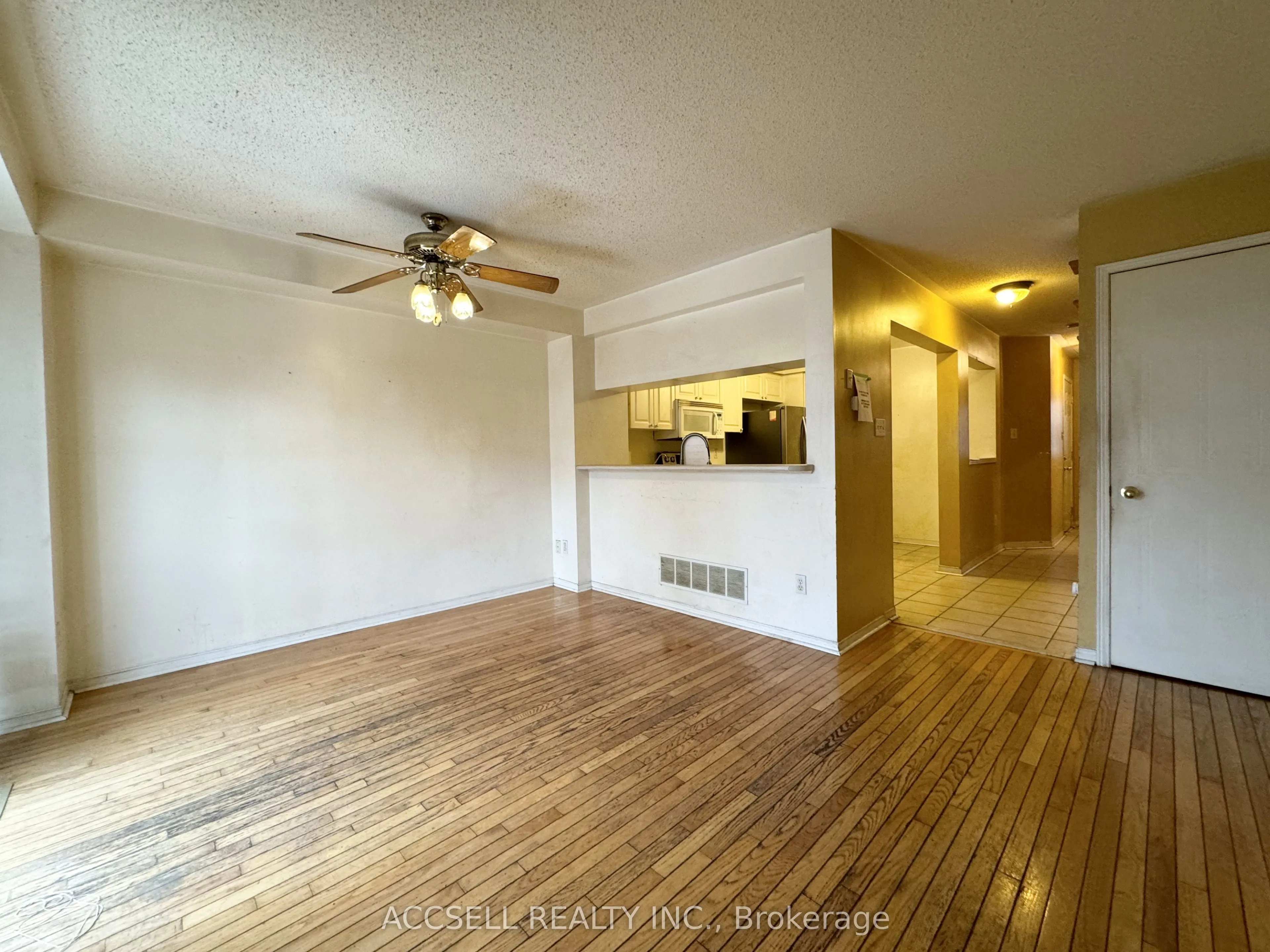 4600 Kimbermount Avenue, #11