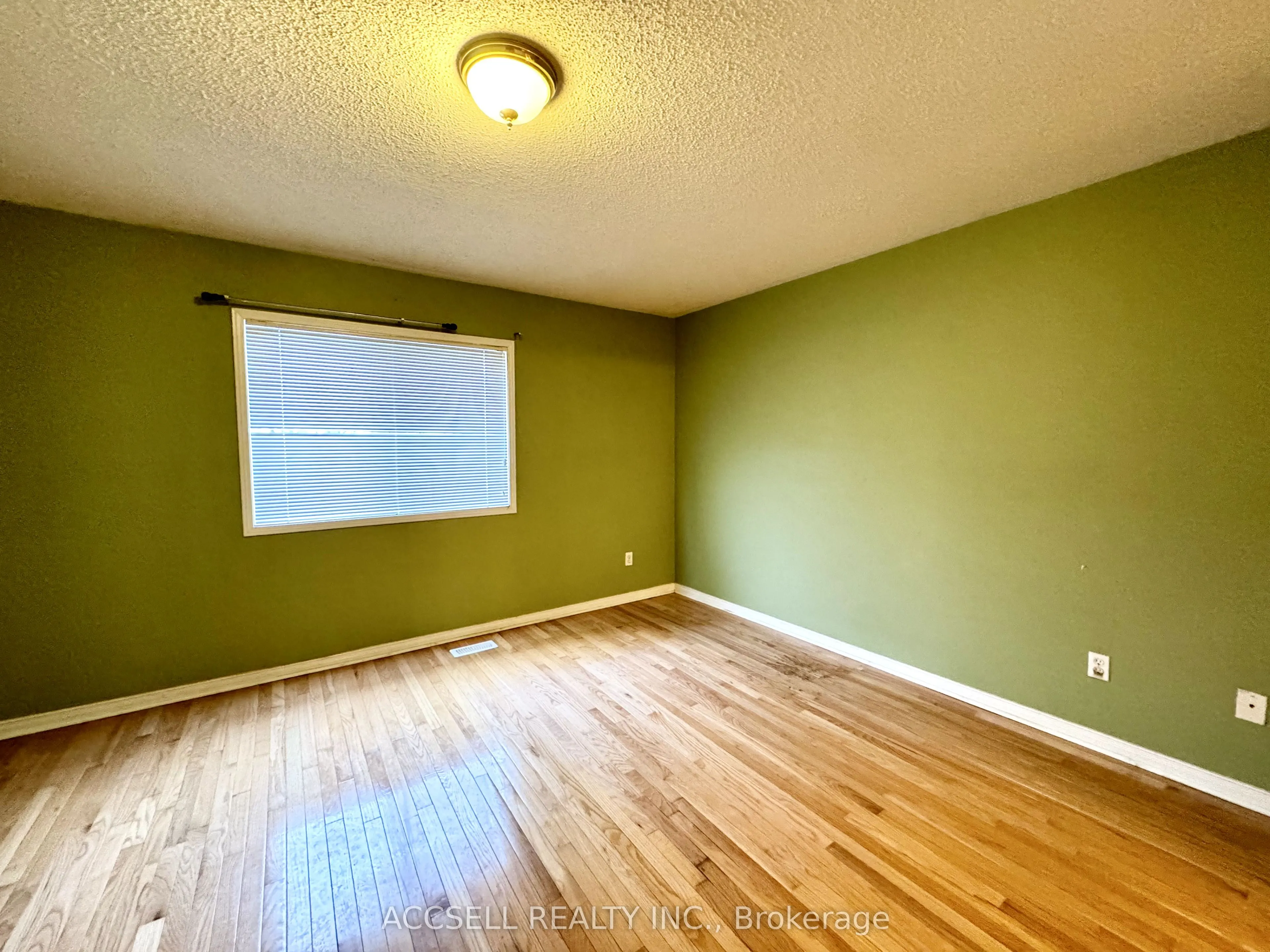 4600 Kimbermount Avenue, #11