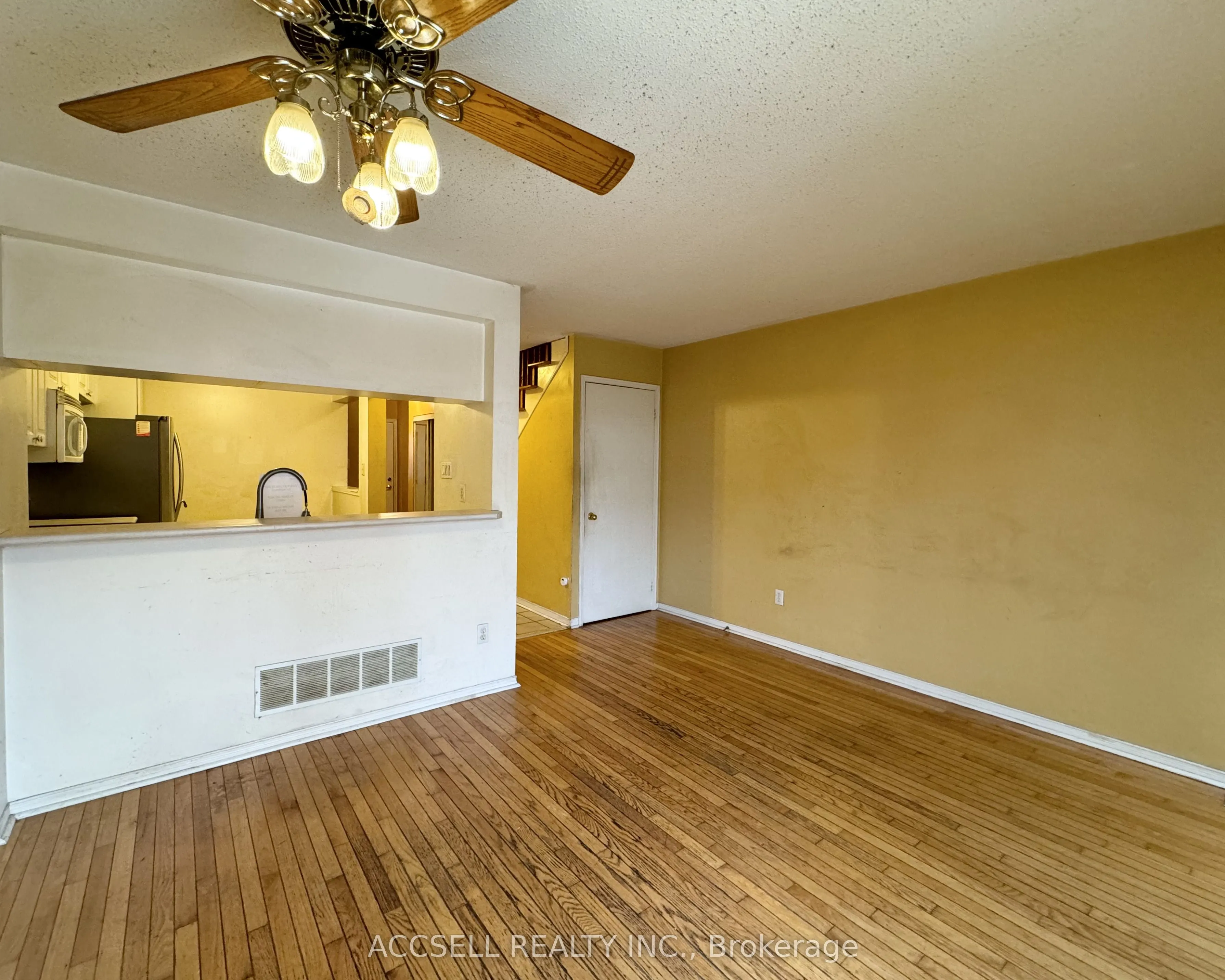 4600 Kimbermount Avenue, #11