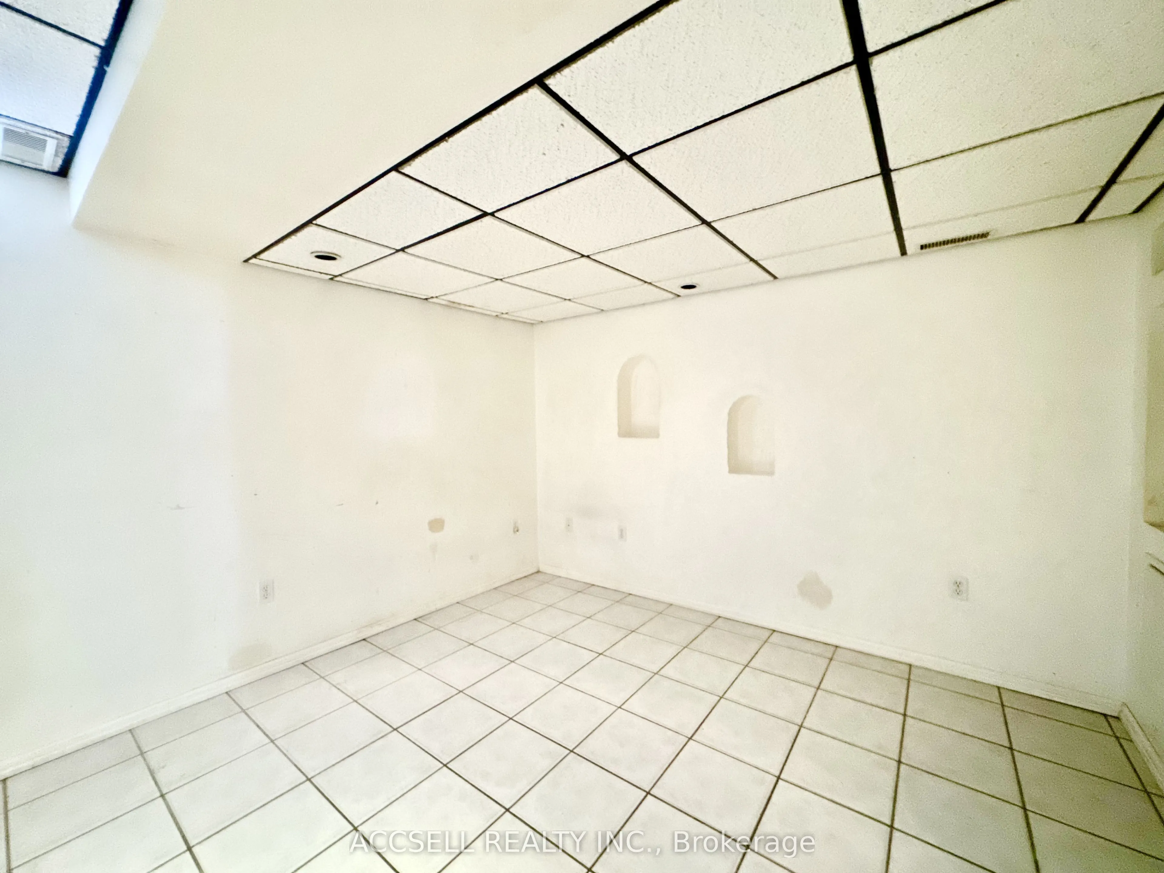 4600 Kimbermount Avenue, #11