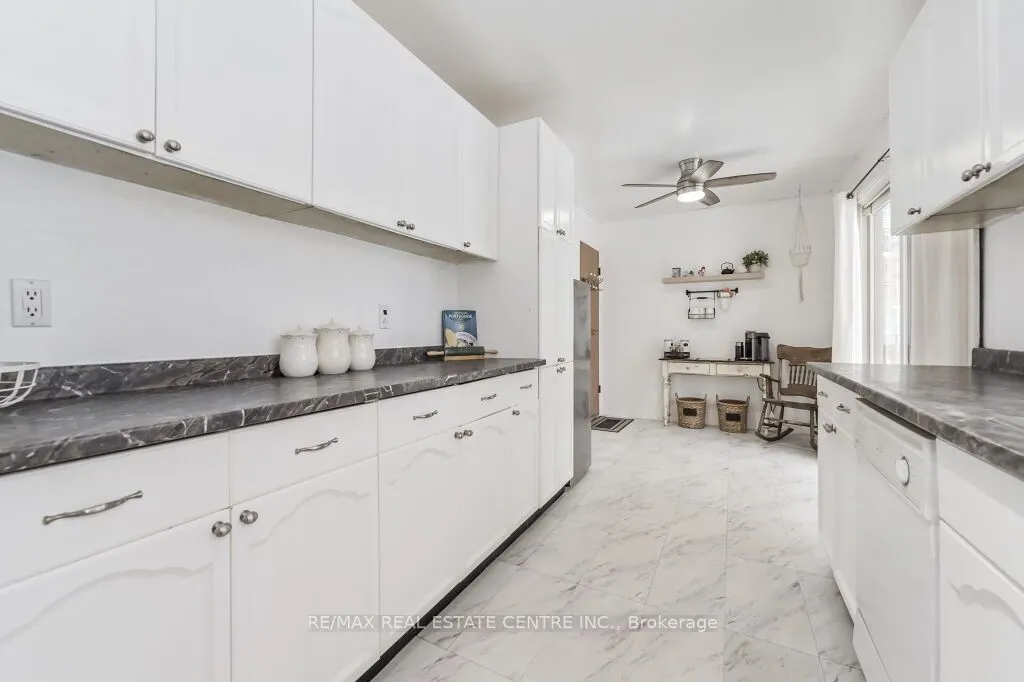 18 Townline