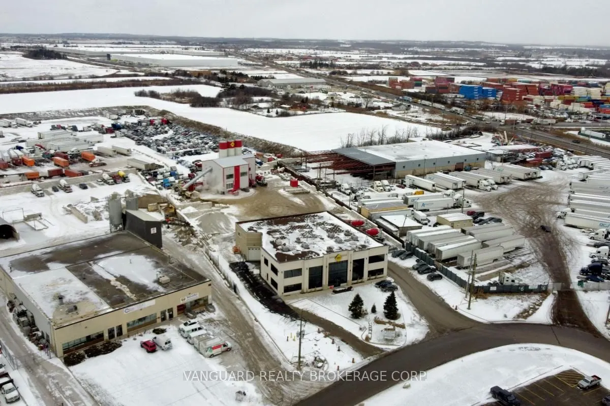 8 Cadetta Road, #1B