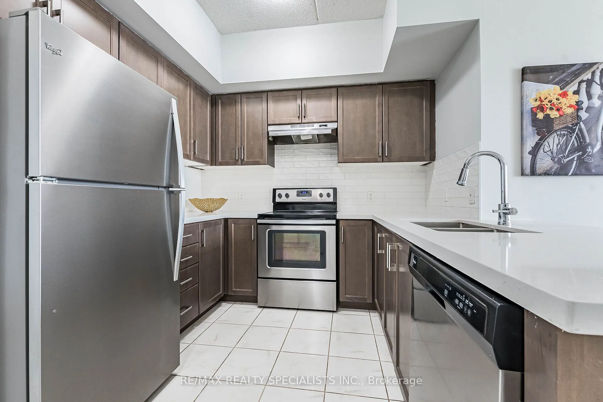640 Sauve Street #221