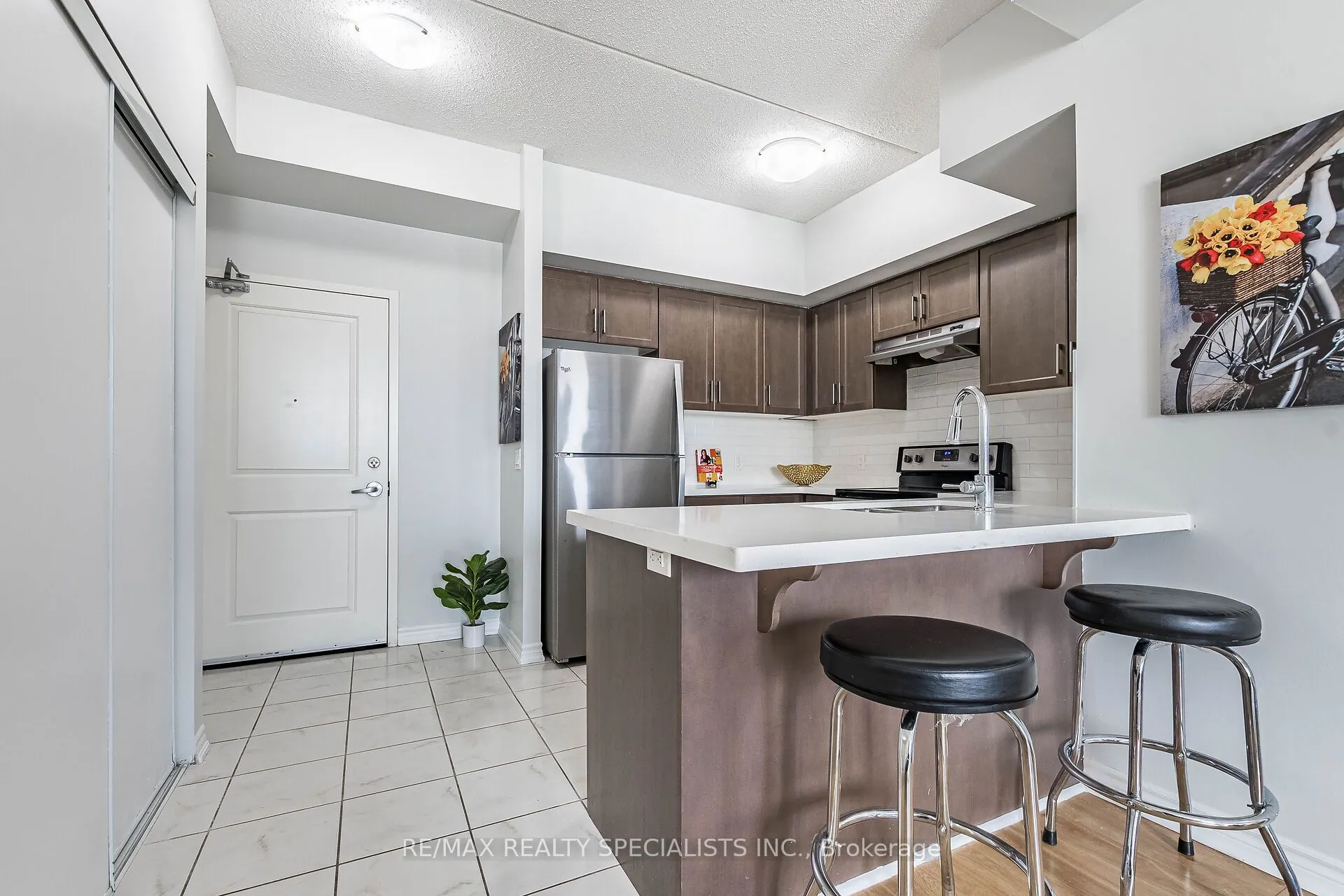 640 Sauve Street #221