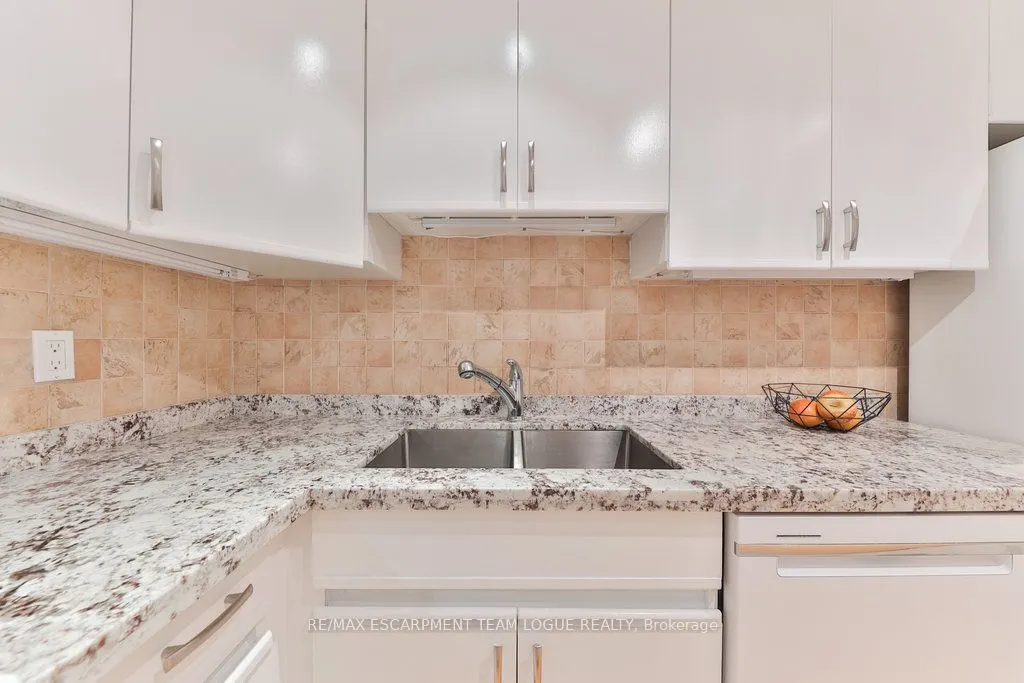 102 Bronte Road, #315