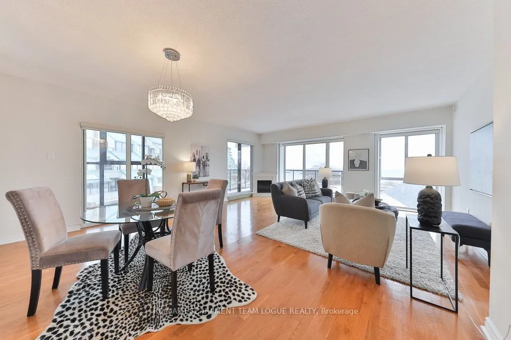102 Bronte Road, #315
