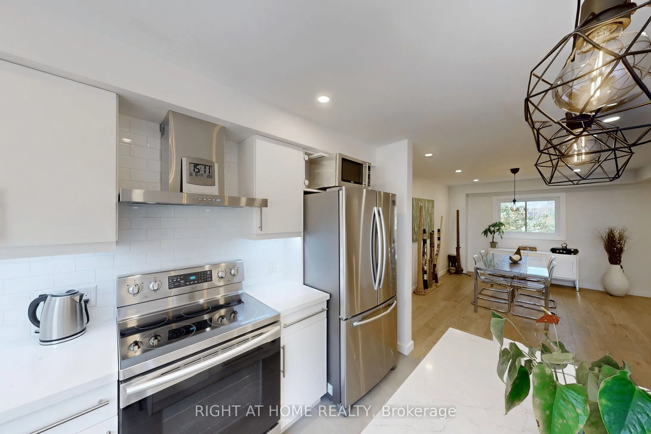 400 Bloor Street #6