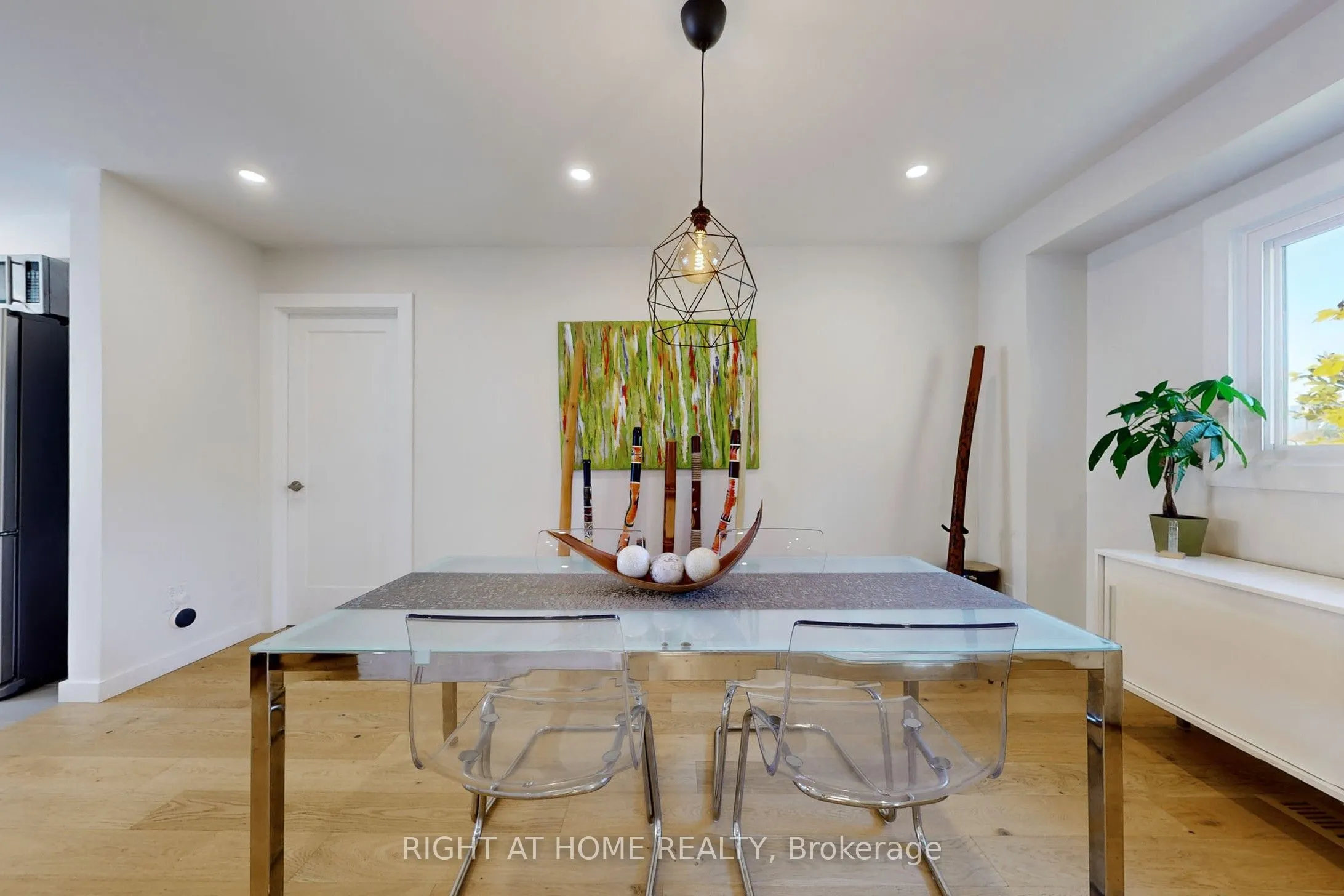 400 Bloor Street #6
