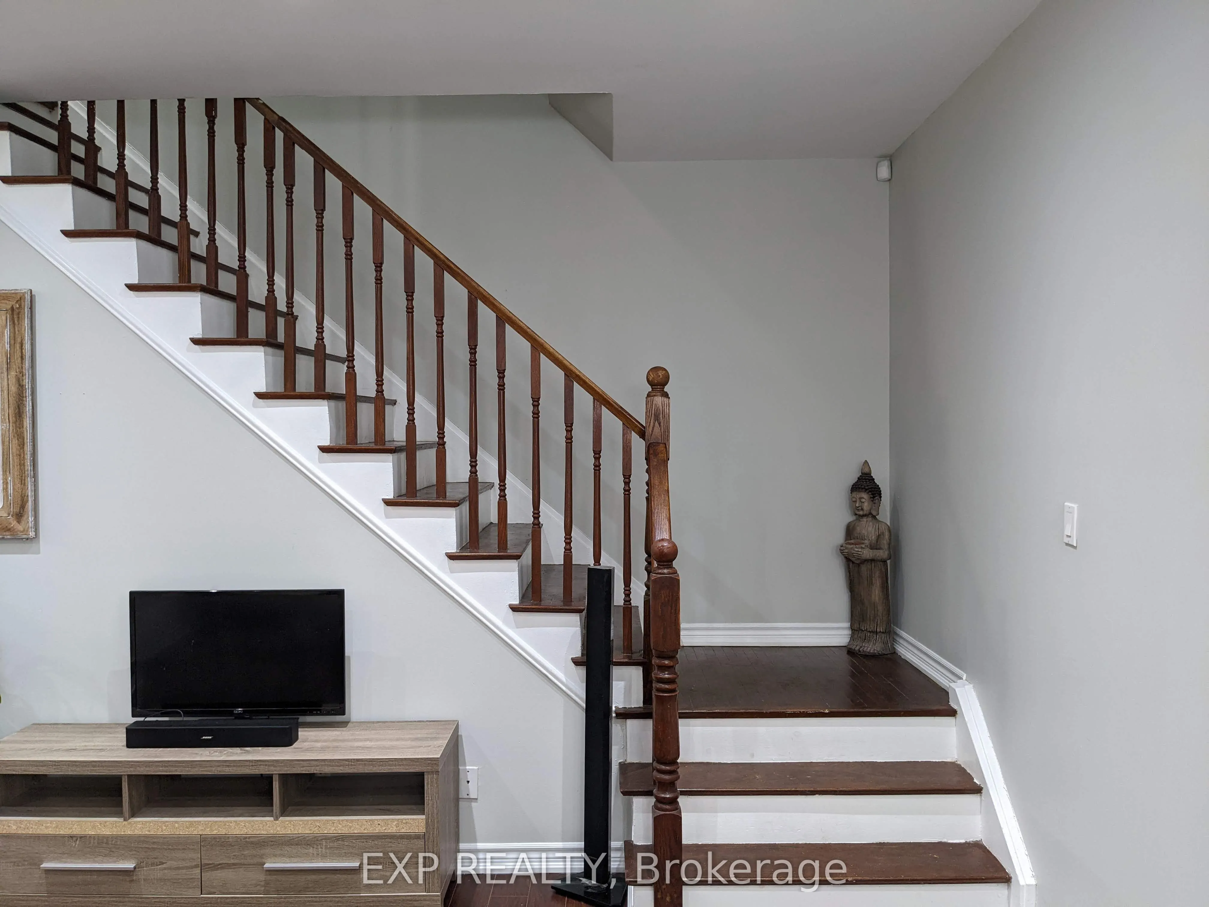 61 Ardglen Drive, #13Upper