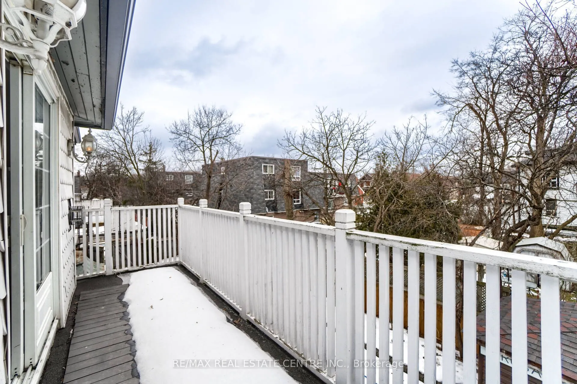 68 Scott Street, #D