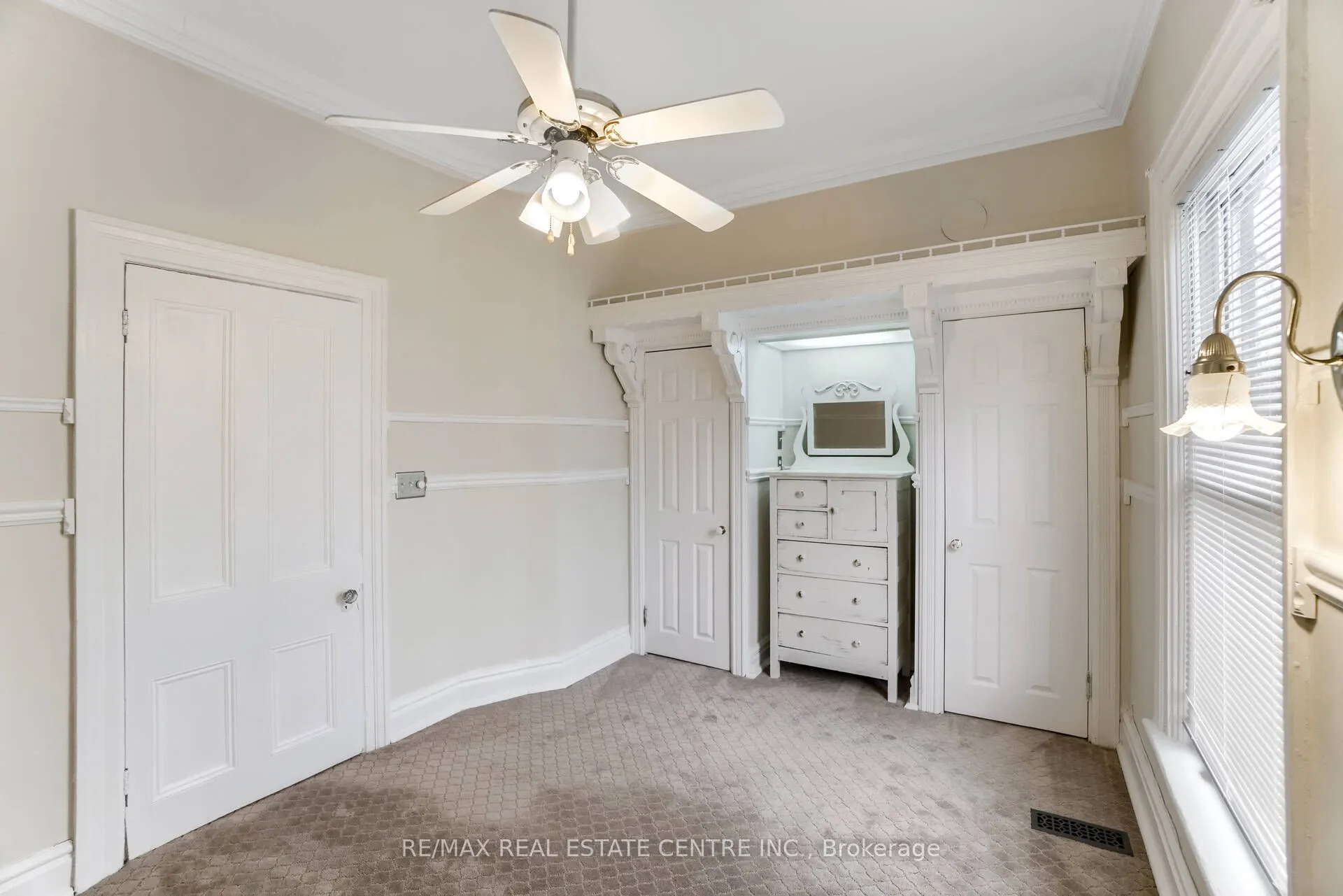 68 Scott Street, #D