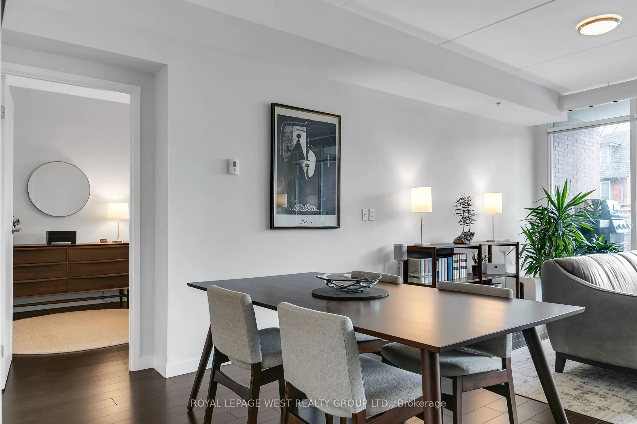 588 Annette Street, #202