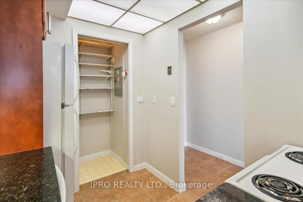 55 Kingsbridge Garden Circle, #613