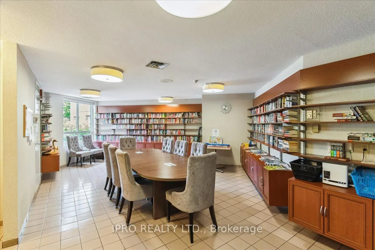55 Kingsbridge Garden Circle, #613