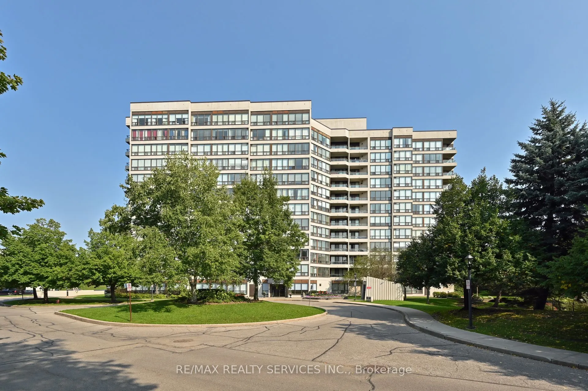 10 Laurelcrest Street, ##1210